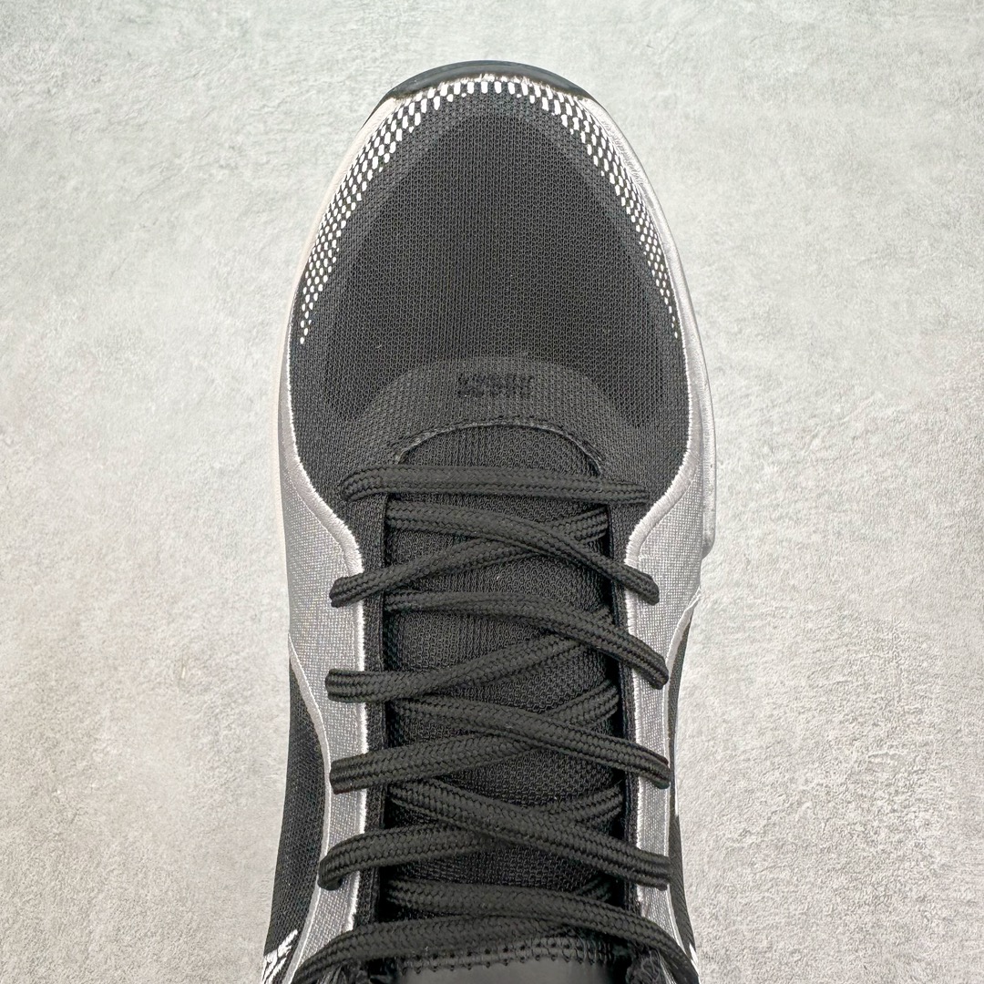 图片[4]-NK Sabrina 1 \’lonic\’ 萨布丽娜一代签名减震防滑低帮篮球鞋 FQ2174-020 灵感来自 lonescu 的罗马尼亚传统 在前掌和鞋眼处采用特殊图案 向传统的罗马尼亚艺术和建筑致敬 它配备了全掌 NK React 缓震系统 并在前脚掌处配备了 Zoom Air 气垫 大胆的任何人任何地方 信息嵌入中底 象征着 lonescu的竞争精神以及她相信梦想家可以来自任何地方 该鞋还包括带锁定中足束带系统 以帮助固定脚部 Sabrina 1 的这款产品采用光子粉尘、无烟煤色、紫红色梦幻、浅烟灰色和浅骨色配色方案 尺码：40 40.5 41 42 42.5 43 44 44.5 45 46-选品中心