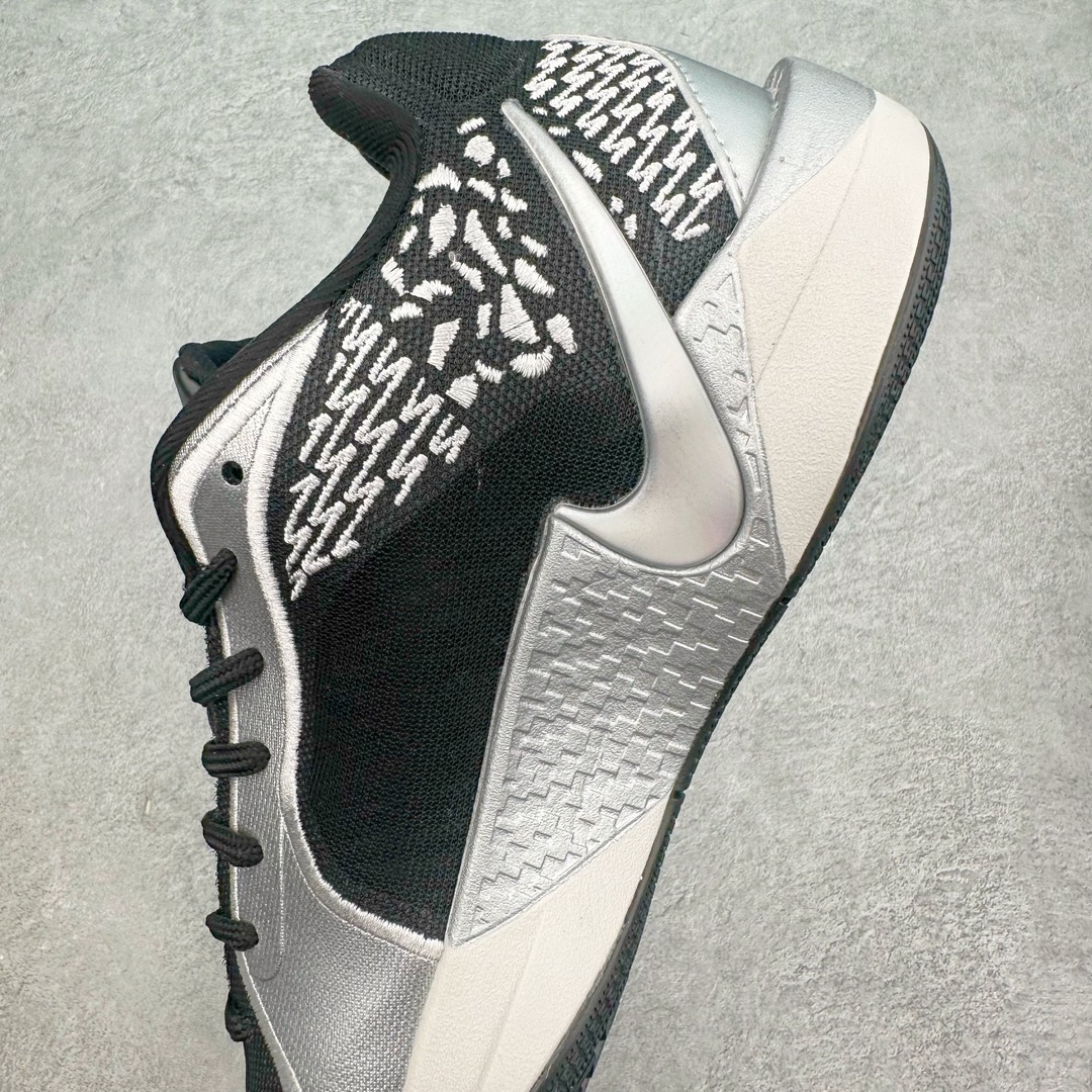 图片[7]-NK Sabrina 1 \’lonic\’ 萨布丽娜一代签名减震防滑低帮篮球鞋 FQ2174-020 灵感来自 lonescu 的罗马尼亚传统 在前掌和鞋眼处采用特殊图案 向传统的罗马尼亚艺术和建筑致敬 它配备了全掌 NK React 缓震系统 并在前脚掌处配备了 Zoom Air 气垫 大胆的任何人任何地方 信息嵌入中底 象征着 lonescu的竞争精神以及她相信梦想家可以来自任何地方 该鞋还包括带锁定中足束带系统 以帮助固定脚部 Sabrina 1 的这款产品采用光子粉尘、无烟煤色、紫红色梦幻、浅烟灰色和浅骨色配色方案 尺码：40 40.5 41 42 42.5 43 44 44.5 45 46-选品中心