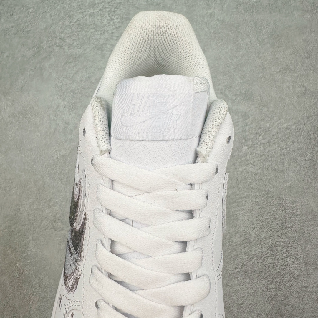 图片[5]-NK Air Force 1´07 Low 空军一号低帮百搭休闲运动板鞋 LL6976-521 柔软、弹性十足的缓震性能和出色的中底设计 横跨复古与现代的外型结合 造就出风靡全球 三十多年的Force 1 直到今天还深受青睐 尺码：36 36.5 37.5 38 38.5 39 40 40.5 41 42 42.5 43 44 44.5 45-选品中心