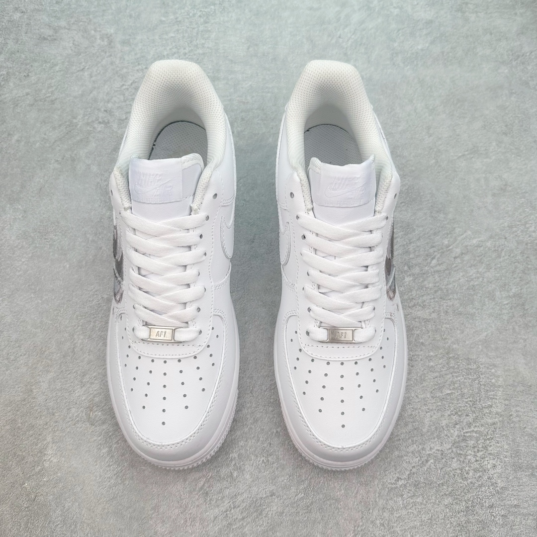 图片[2]-NK Air Force 1´07 Low 空军一号低帮百搭休闲运动板鞋 LL6976-521 柔软、弹性十足的缓震性能和出色的中底设计 横跨复古与现代的外型结合 造就出风靡全球 三十多年的Force 1 直到今天还深受青睐 尺码：36 36.5 37.5 38 38.5 39 40 40.5 41 42 42.5 43 44 44.5 45-选品中心