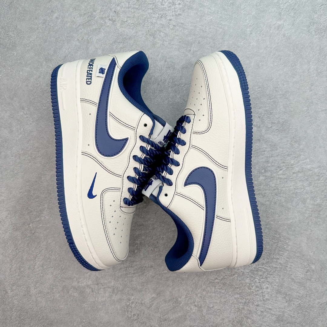 图片[3]-NK Air Force 1´07 Low 空军一号低帮百搭休闲运动板鞋 UT2023-205 柔软、弹性十足的缓震性能和出色的中底设计 横跨复古与现代的外型结合 造就出风靡全球 三十多年的Force 1 直到今天还深受青睐 尺码：36 36.5 37.5 38 38.5 39 40 40.5 41 42 42.5 43 44 44.5 45-选品中心