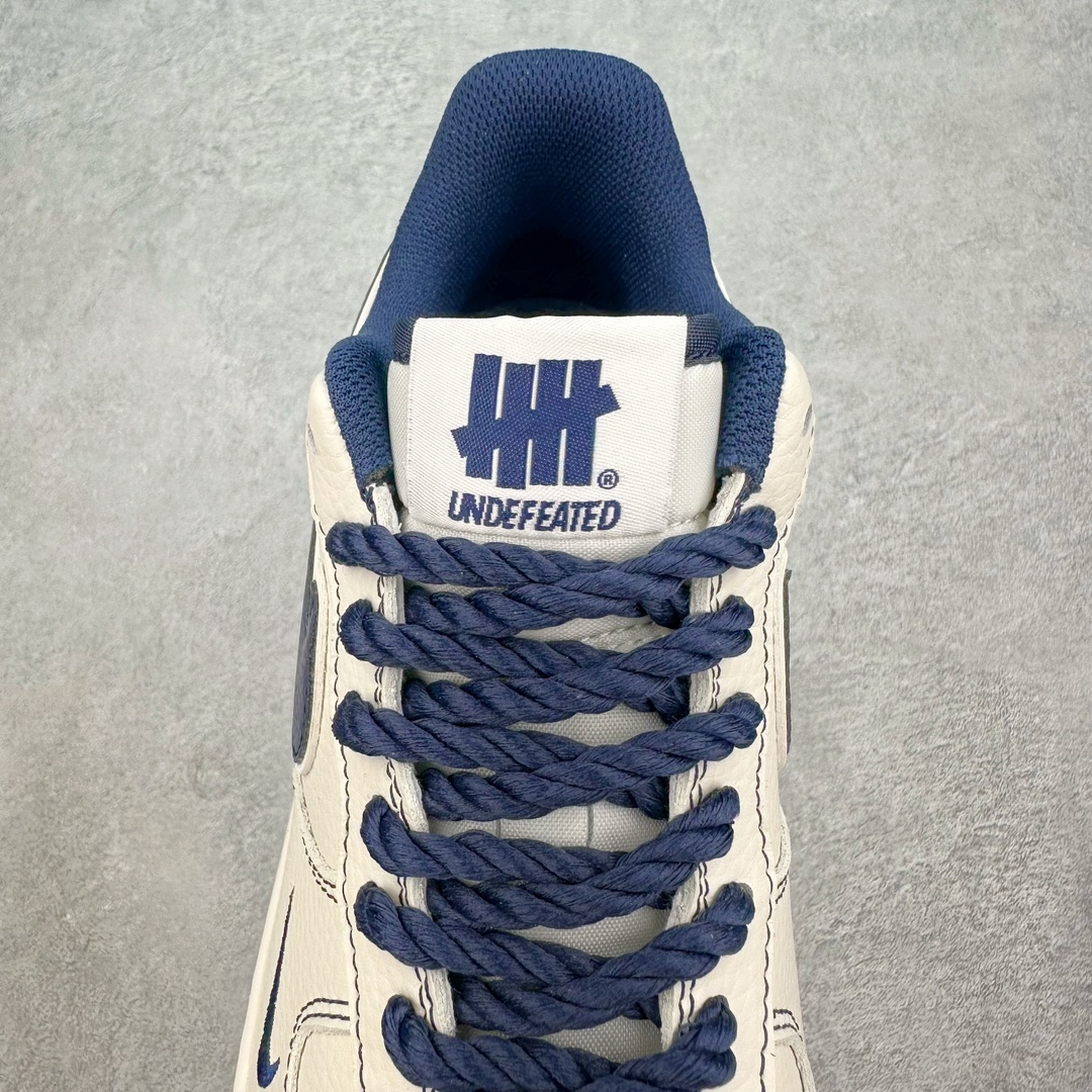 图片[5]-NK Air Force 1´07 Low 空军一号低帮百搭休闲运动板鞋 UT2023-205 柔软、弹性十足的缓震性能和出色的中底设计 横跨复古与现代的外型结合 造就出风靡全球 三十多年的Force 1 直到今天还深受青睐 尺码：36 36.5 37.5 38 38.5 39 40 40.5 41 42 42.5 43 44 44.5 45-选品中心