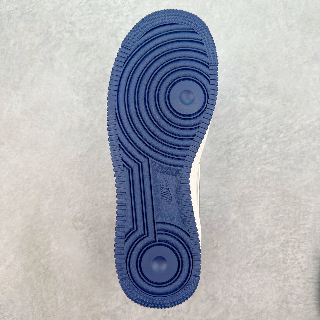 图片[9]-NK Air Force 1´07 Low 空军一号低帮百搭休闲运动板鞋 UT2023-205 柔软、弹性十足的缓震性能和出色的中底设计 横跨复古与现代的外型结合 造就出风靡全球 三十多年的Force 1 直到今天还深受青睐 尺码：36 36.5 37.5 38 38.5 39 40 40.5 41 42 42.5 43 44 44.5 45-选品中心