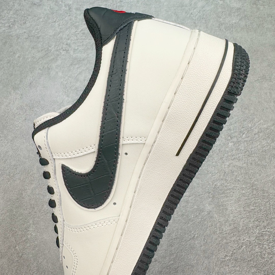 图片[7]-NK Air Force 1´07 Low 空军一号低帮百搭休闲运动板鞋 LG4596-336 柔软、弹性十足的缓震性能和出色的中底设计 横跨复古与现代的外型结合 造就出风靡全球 三十多年的Force 1 直到今天还深受青睐 尺码：36 36.5 37.5 38 38.5 39 40 40.5 41 42 42.5 43 44 44.5 45-选品中心