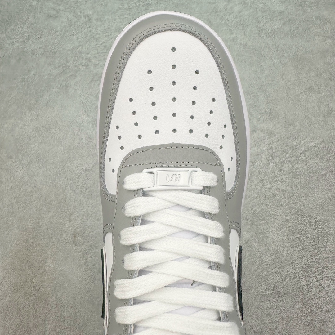 图片[4]-NK Air Force 1´07 Low 空军一号低帮百搭休闲运动板鞋 DY8899-001 柔软、弹性十足的缓震性能和出色的中底设计 横跨复古与现代的外型结合 造就出风靡全球 三十多年的Force 1 直到今天还深受青睐 尺码：36 36.5 37.5 38 38.5 39 40 40.5 41 42 42.5 43 44 44.5 45-选品中心