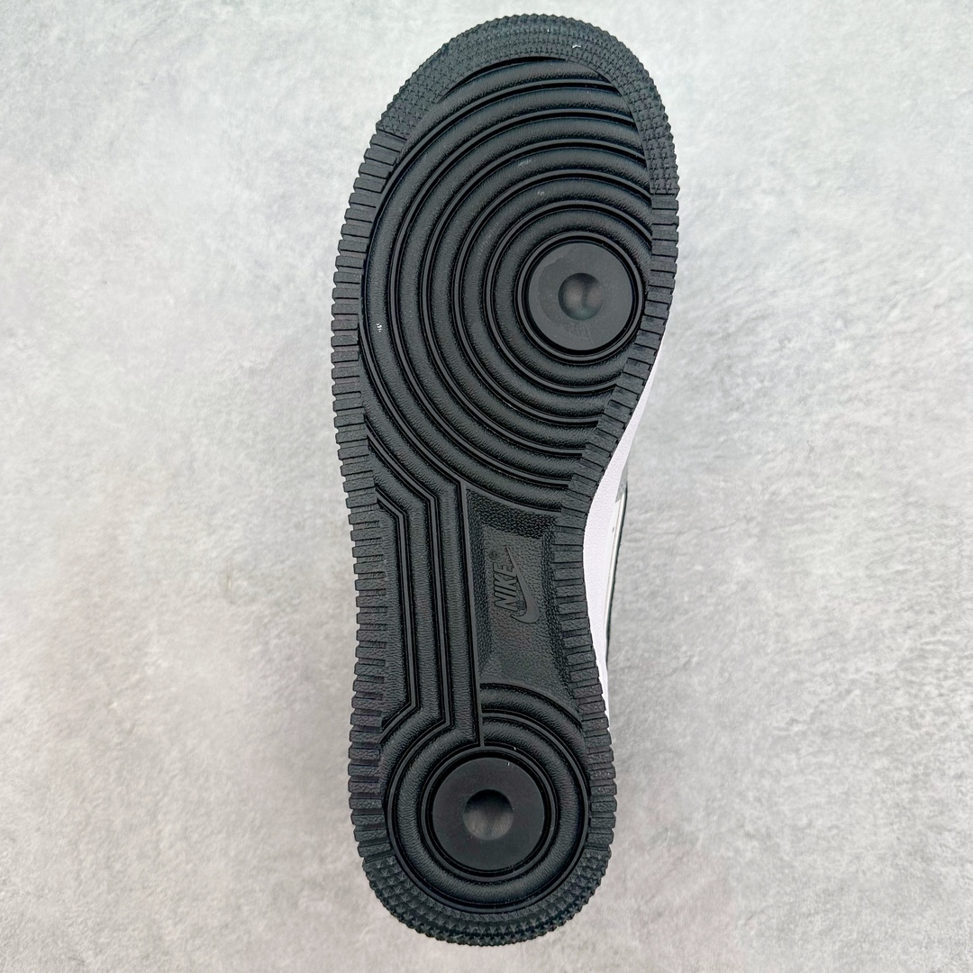 图片[9]-NK Air Force 1´07 Low 空军一号低帮百搭休闲运动板鞋 DY8899-001 柔软、弹性十足的缓震性能和出色的中底设计 横跨复古与现代的外型结合 造就出风靡全球 三十多年的Force 1 直到今天还深受青睐 尺码：36 36.5 37.5 38 38.5 39 40 40.5 41 42 42.5 43 44 44.5 45-选品中心