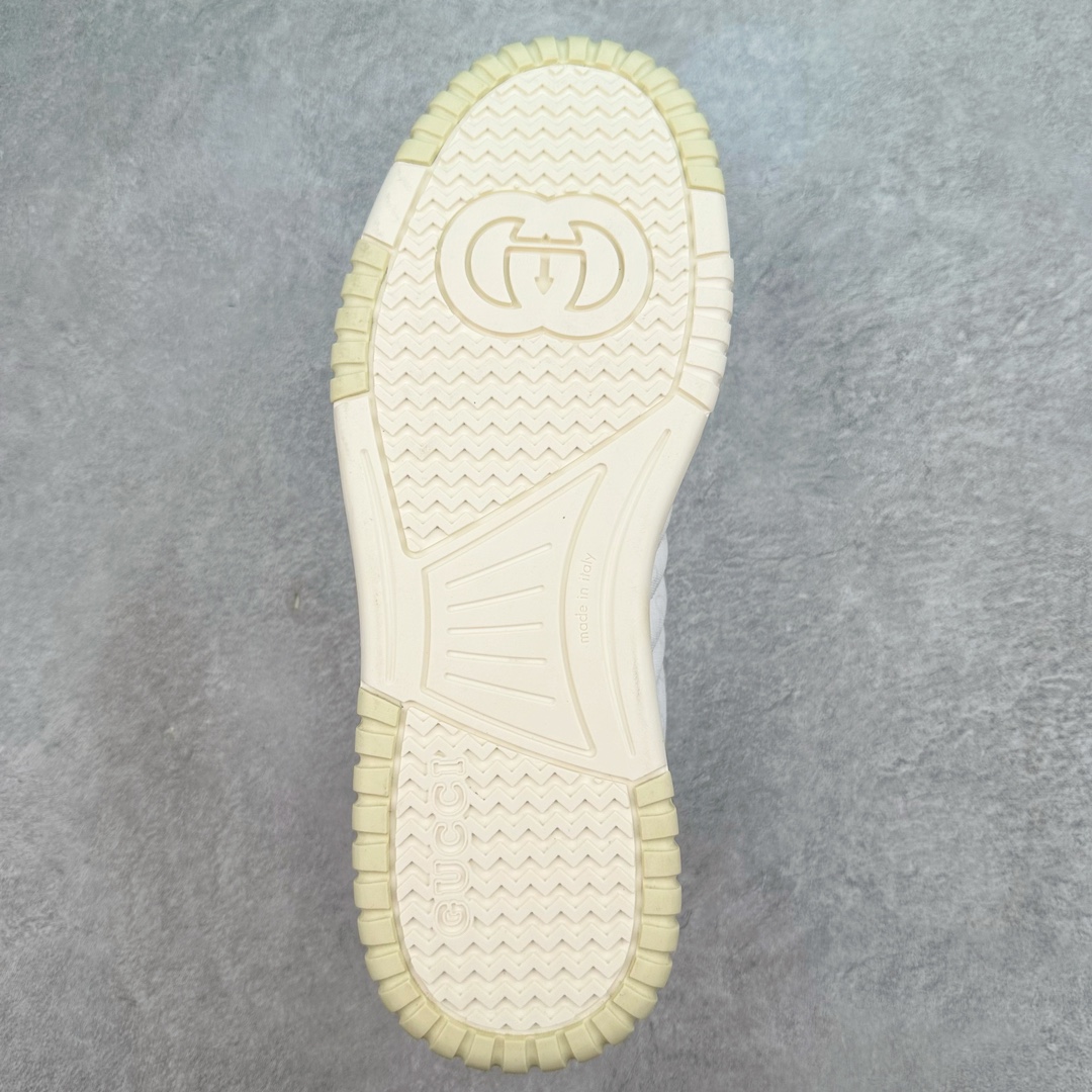 图片[9]-GUCCI Re-Web系列运动鞋 古驰运动鞋系列经典原型复古百搭做旧老爹板鞋/复古学院风 怀旧版 原厂订单 目前市面最强＃官网同步最新满天星礼盒全套包装 高端零售海外实体专供 ‬混卖版 渠‮原道‬装 全身20几个细节点全部做到一致还原 吊打市面所有版本 原版做旧 右脚鞋侧嵌入NFC防伪芯片装置＋鞋盒标二唯码扫描 秒进官网 秒杀市面任何版本 原装意大利进口 里外全皮 全套包装 全头层顶级软牛皮 广东代工出品 原档原标原盒 随意对比任何版本 尺码：35 36 37 38 39 40 41 42 43 44-选品中心