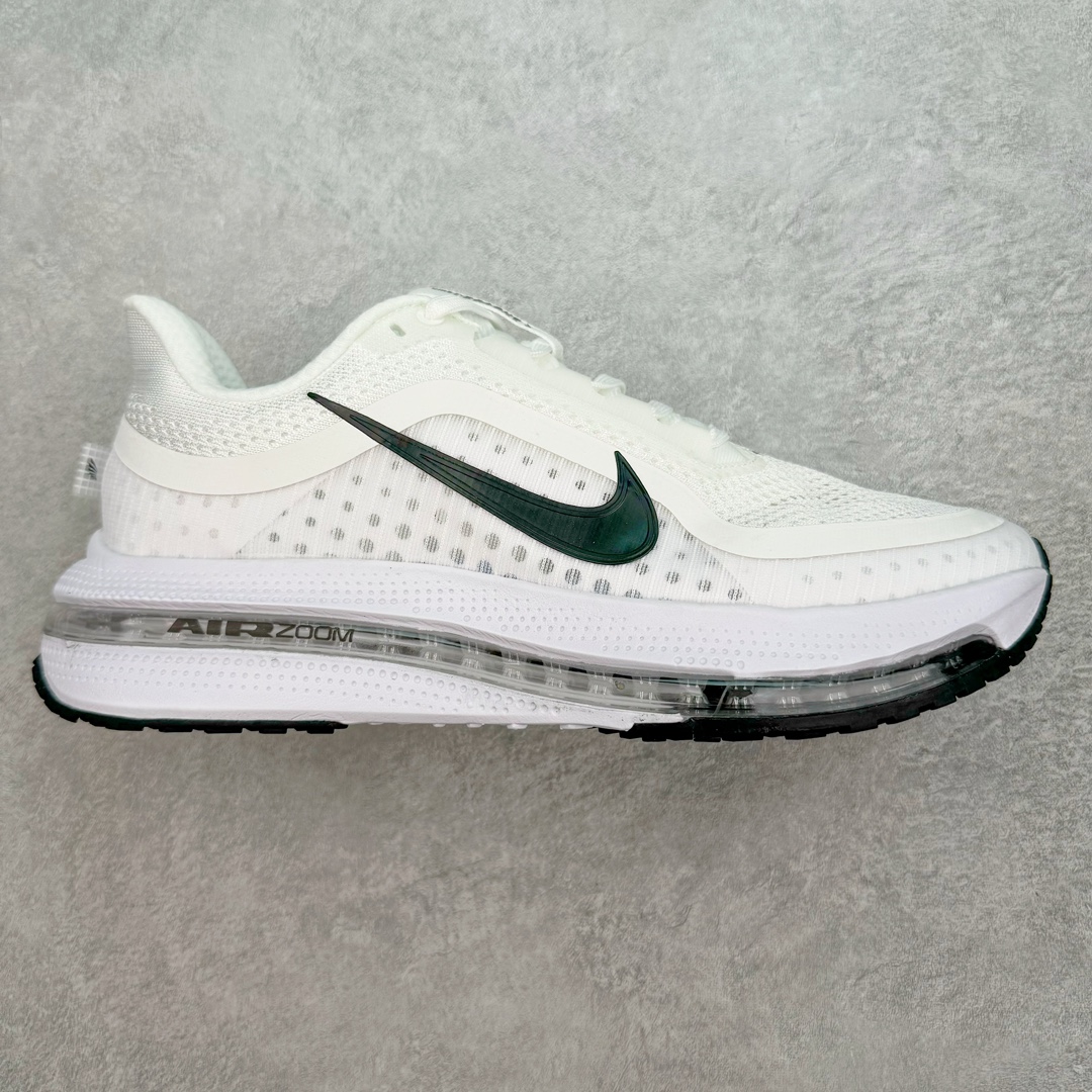 ＃特价福利 NK Pegasus Premium 飞马全掌气垫跑步运动鞋 气垫的究极进化 NIKE2025新王炸 • 在特有Air科技加持下，耐克带来全新Pegasus Premium。这款跑鞋在传承耐克飞马（Pegasus）系列标志性的缓震功能的同时，将首次搭载耐克的塑型可视化Air Zoom气垫单元。• 塑型Air Zoom气垫单元贴合脚部的自然轮廓，帮助跑者在从后跟到脚趾的过渡中能够有效传递力量，带来一种前所未有的轻盈、顺畅回馈体验。中底采用ZoomX泡绵，后跟则使用ReactX泡绵，为跑者提供稳定流畅的推进感。• 塑型可视化Air Zoom气垫单元和精心配置的泡绵组合，让Pegasus Premium成为耐克飞马系列中颇具能量回馈的鞋款。• 全新Pegasus Premium不仅展示了耐克势头强劲的创新周期，证明了其特有的Air科技的强大实力，更体现了耐克倾听和服务运动员的能力。尺码：36 37.5 38 39 40 41 42 43 44 45-选品中心