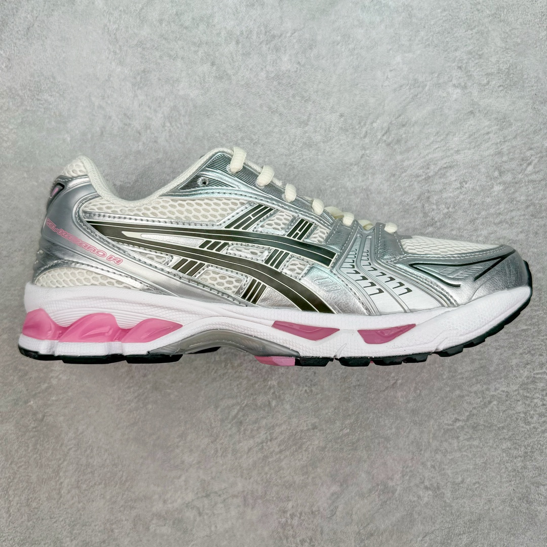 ＃HK纯原 ASICS GEL-KAYANO 14 亚瑟士K14系列户外复古潮流百搭织物合成革缓震休闲跑步鞋 原装纸板楦头开发 独家私模五层组合大底 原厂定制缓震硅胶加持 原盒原配 官方四联吊牌 原装Ortholite轻量化鞋垫 设计师 Hidenori Yamashita 以「Flash」一词为灵感 创造出未来感金属色鞋面 改造升级内在性能 由内而外全面革新 为 GEL-KAYANO 家族传承及经典跑鞋文化的延续 创下里程碑式作品 K14跑鞋重新诠释了复古的跑步形状 并以其 2000 年代后期的美学理念重新铺装 银色与蓝色的鞋面极为高档 网面铺陈与鞋面、鞋头多处细节位增添了透气性 鞋后跟部中底上以及多密度耐磨鞋底增加了 GEL 缓震胶 提供高抗冲击性、缓冲性、可保护脚部免受地面冲击的影响 穿着舒适性十足 尺码：35.5 36 37 37.5 38 39 39.5 40.5 41.5 42 42.5 43.5 44 45-选品中心