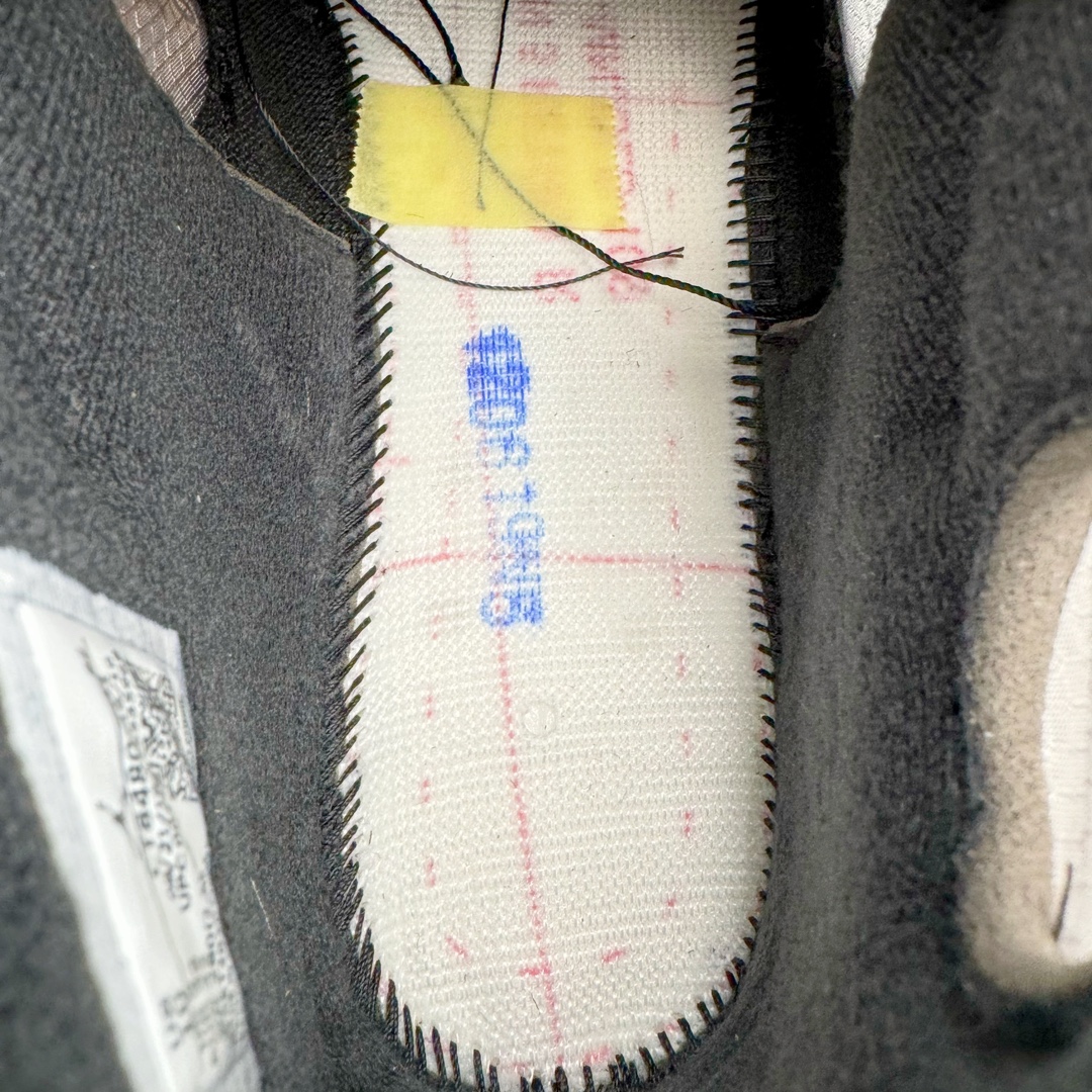 图片[12]-＃Y3纯原 Off-White™ x Air Jordan Retro AJ5 OW联名黑蝉翼 DH8565-100 全新改良批次 圈内最强系列 恪守真诚 承诺混一赔十 高端零售裸鞋圈特供批次 SZ原厂全套原楦原纸板冲刀磨具开发 原厂皮料加持 原厂港宝加持定型后跟R度完美 同源原厂电绣 飞翼针数密度立体效果一致 百分百一致原鞋 原厂拉帮工艺 针距密度一致 后跟弧度收口自然不对折 极致一眼正品既视感 进口玻璃冲刀皮料裁剪零毛边 全鞋电脑针车工艺 品控清洁度最高QC检验标准 免检产品 原厂订购鞋盒、鞋标、防尘纸、鞋撑、鞋带 追求极致的原厂味道 采用原厂韩国进口纱网 攻克鞋面发皱问题 采用熟悉的蝉翼材质覆盖 精密热切饰片工艺 全新开模大底区别市面套底版本 细节超级丰富 2020 AJ5迎来30周年限定 美系潮流奢牌再度联乘 尺码：40.5 41 42 42.5 43 44 44.5 45 46 47.5-选品中心