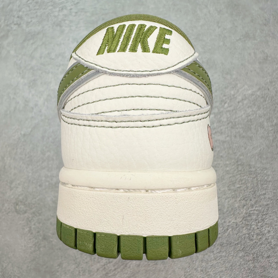 图片[8]-NK Dunk Low 定制配色 KK1888-006 大厂出品 极力推荐 原装头层材料 独家版型蒸餾加工帶來的是更好的视觉和脚感体验大厂纯原品质出货 清洁度 电绣工艺 皮料切割干净无任何毛边 细节完美 尺码：36 36.5 37.5 38 38.5 39 40 40.5 41 42 42.5 43 44 44.5 45 46 47.5-选品中心