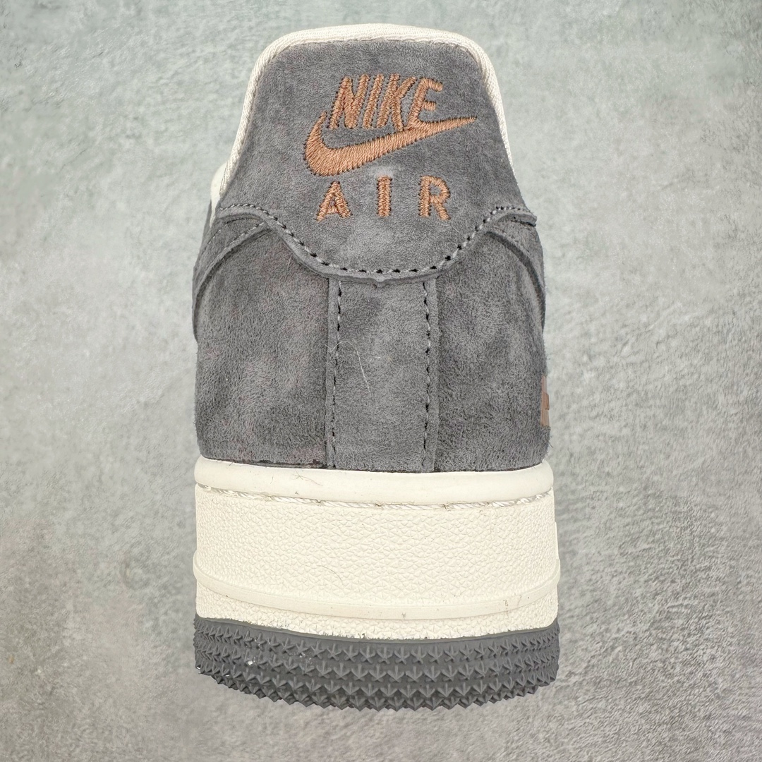 图片[8]-NK Air Force 1´07 Low 空军一号低帮百搭休闲运动板鞋 HD1968-011 柔软、弹性十足的缓震性能和出色的中底设计 横跨复古与现代的外型结合 造就出风靡全球 三十多年的Force 1 直到今天还深受青睐 尺码：36 36.5 37.5 38 38.5 39 40 40.5 41 42 42.5 43 44 44.5 45-选品中心