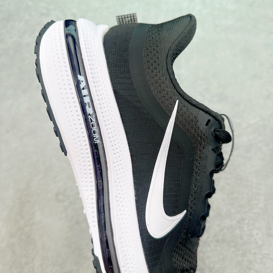 图片[6]-＃特价福利 NK Pegasus Premium 飞马全掌气垫跑步运动鞋 气垫的究极进化 NIKE2025新王炸 • 在特有Air科技加持下，耐克带来全新Pegasus Premium。这款跑鞋在传承耐克飞马（Pegasus）系列标志性的缓震功能的同时，将首次搭载耐克的塑型可视化Air Zoom气垫单元。• 塑型Air Zoom气垫单元贴合脚部的自然轮廓，帮助跑者在从后跟到脚趾的过渡中能够有效传递力量，带来一种前所未有的轻盈、顺畅回馈体验。中底采用ZoomX泡绵，后跟则使用ReactX泡绵，为跑者提供稳定流畅的推进感。• 塑型可视化Air Zoom气垫单元和精心配置的泡绵组合，让Pegasus Premium成为耐克飞马系列中颇具能量回馈的鞋款。• 全新Pegasus Premium不仅展示了耐克势头强劲的创新周期，证明了其特有的Air科技的强大实力，更体现了耐克倾听和服务运动员的能力。尺码：36 37.5 38 39 40 41 42 43 44 45-选品中心