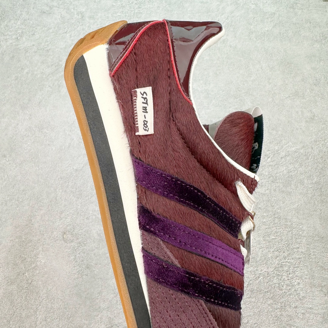 图片[6]-Song for the Mute x AD Originals SFTM-003 联名款复古慢跑鞋 ID3555 Originals与时装品牌Song for the Mute即将迎来第三个合作系列 这个系列主打的也是怀旧的氛围 采用了Country OG这个诞生于上世纪70年代的鞋款 尼龙和绒面革的梦幻拼接 低调而富有质感 呈现SFTM一贯的面料美学 三款不同风格的配色 亮点十足的斑点鞋带 体现怀旧主义和前卫设计无缝交织 鞋款采用了低帮的造型 方便日常穿着 同时对于外底做了处理 皮革材质和尼龙布材质的组合也更具是时代感 尺码：36 36.5 37 38 38.5 39 40 40.5 41 42 42.5 43 44 44.5 45-选品中心