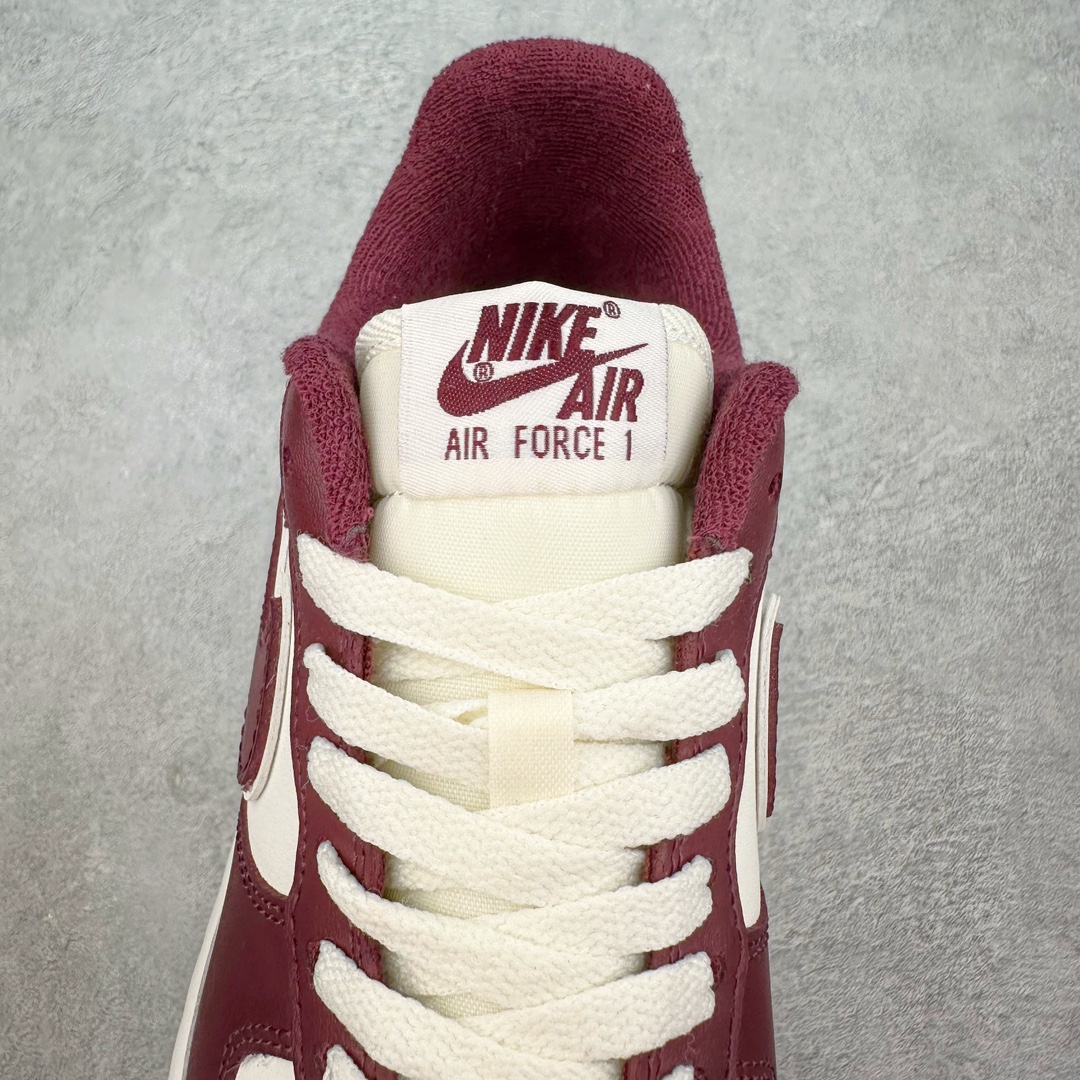 图片[5]-NK Air Force 1´07 Low 空军一号低帮百搭休闲运动板鞋 DQ7659-102 柔软、弹性十足的缓震性能和出色的中底设计 横跨复古与现代的外型结合 造就出风靡全球 三十多年的Force 1 直到今天还深受青睐 尺码：36 36.5 37.5 38 38.5 39 40 40.5 41 42 42.5 43 44 44.5 45-选品中心