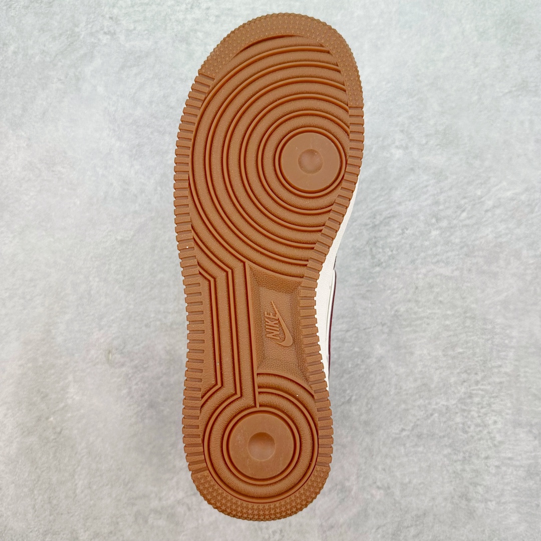 图片[9]-NK Air Force 1´07 Low 空军一号低帮百搭休闲运动板鞋 DQ7659-102 柔软、弹性十足的缓震性能和出色的中底设计 横跨复古与现代的外型结合 造就出风靡全球 三十多年的Force 1 直到今天还深受青睐 尺码：36 36.5 37.5 38 38.5 39 40 40.5 41 42 42.5 43 44 44.5 45-选品中心