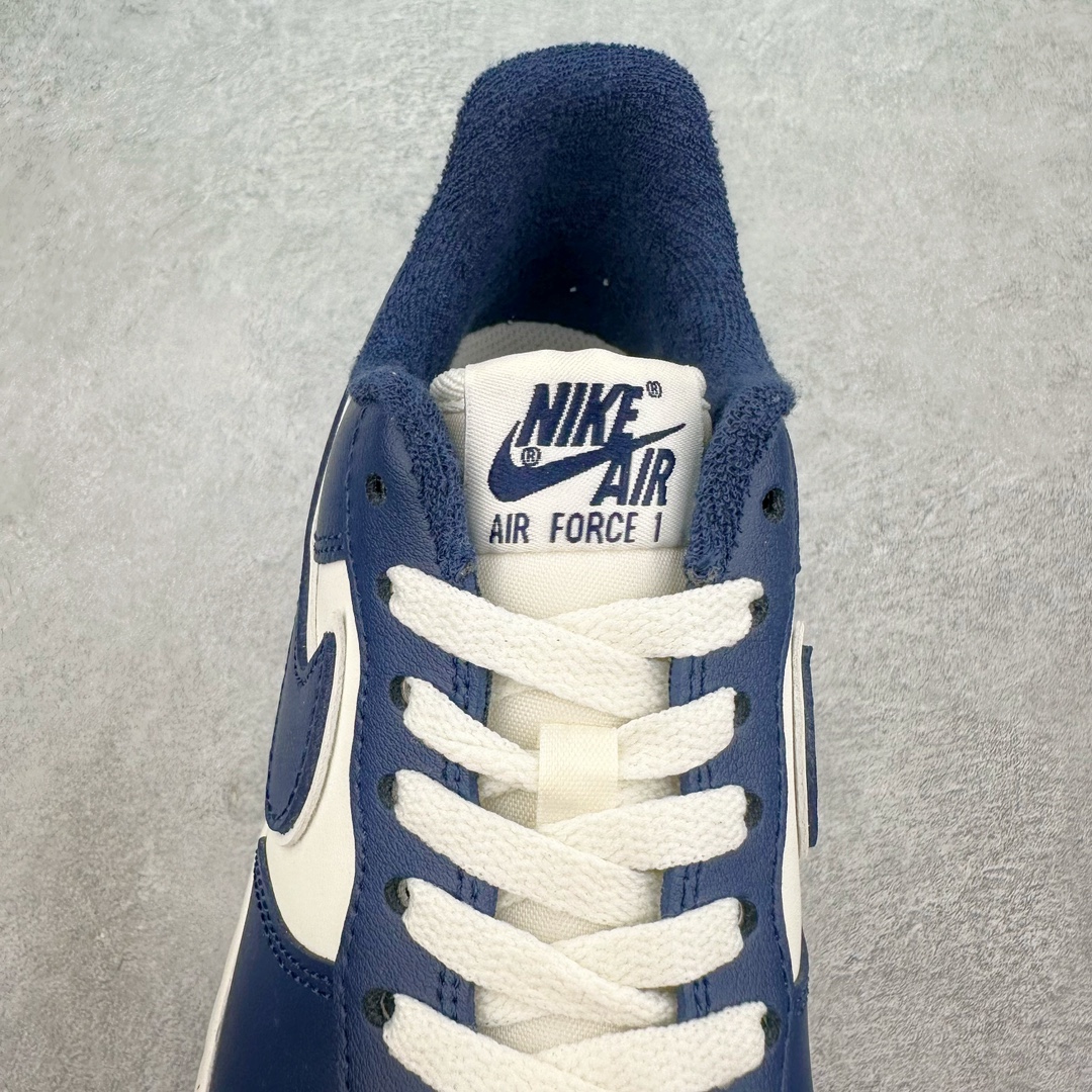 图片[5]-NK Air Force 1´07 Low 空军一号低帮百搭休闲运动板鞋 DQ7659-101 柔软、弹性十足的缓震性能和出色的中底设计 横跨复古与现代的外型结合 造就出风靡全球 三十多年的Force 1 直到今天还深受青睐 尺码：36 36.5 37.5 38 38.5 39 40 40.5 41 42 42.5 43 44 44.5 45-选品中心