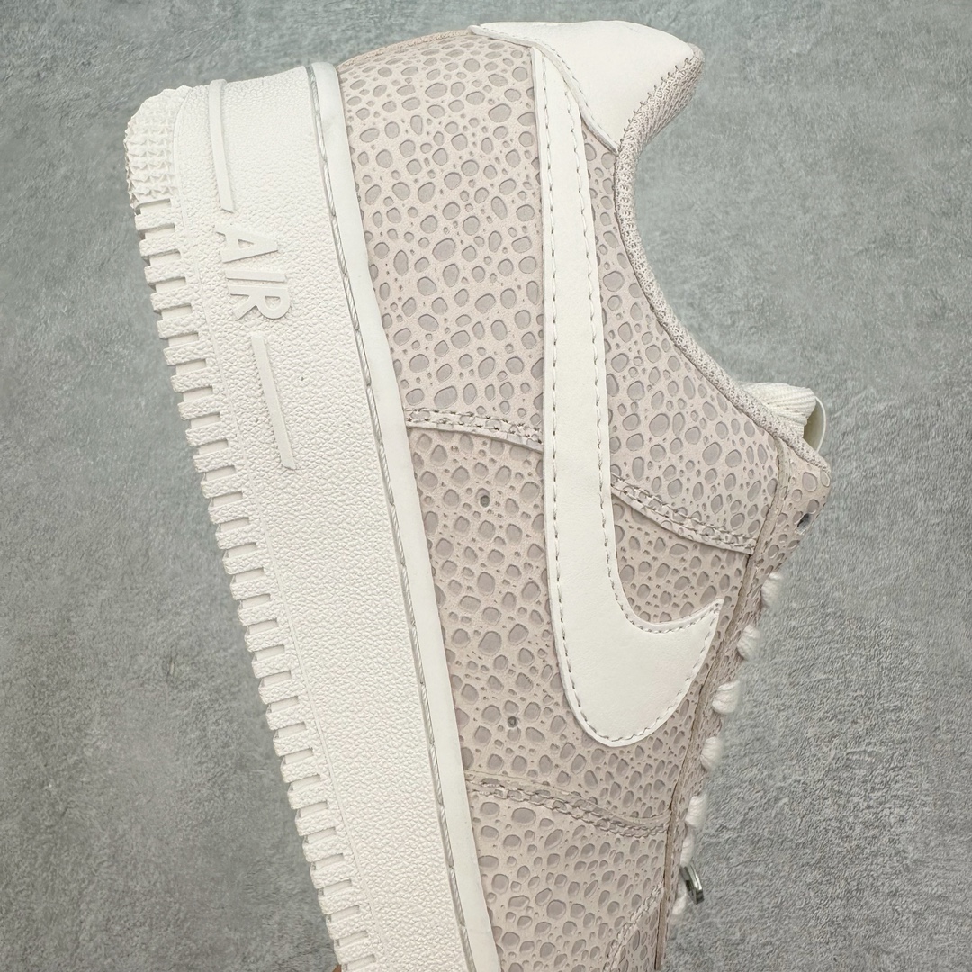 图片[6]-NK Air Force 1´07 Low 空军一号低帮百搭休闲运动板鞋 FV6519-001 柔软、弹性十足的缓震性能和出色的中底设计 横跨复古与现代的外型结合 造就出风靡全球 三十多年的Force 1 直到今天还深受青睐 尺码：36 36.5 37.5 38 38.5 39 40 40.5 41 42 42.5 43 44 44.5 45-选品中心