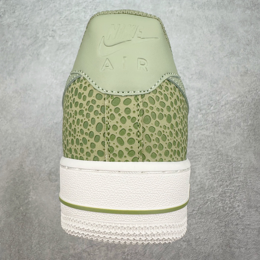 图片[8]-NK Air Force 1´07 Low 空军一号低帮百搭休闲运动板鞋 FV6519-200 柔软、弹性十足的缓震性能和出色的中底设计 横跨复古与现代的外型结合 造就出风靡全球 三十多年的Force 1 直到今天还深受青睐 尺码：36 36.5 37.5 38 38.5 39 40 40.5 41 42 42.5 43 44 44.5 45-选品中心