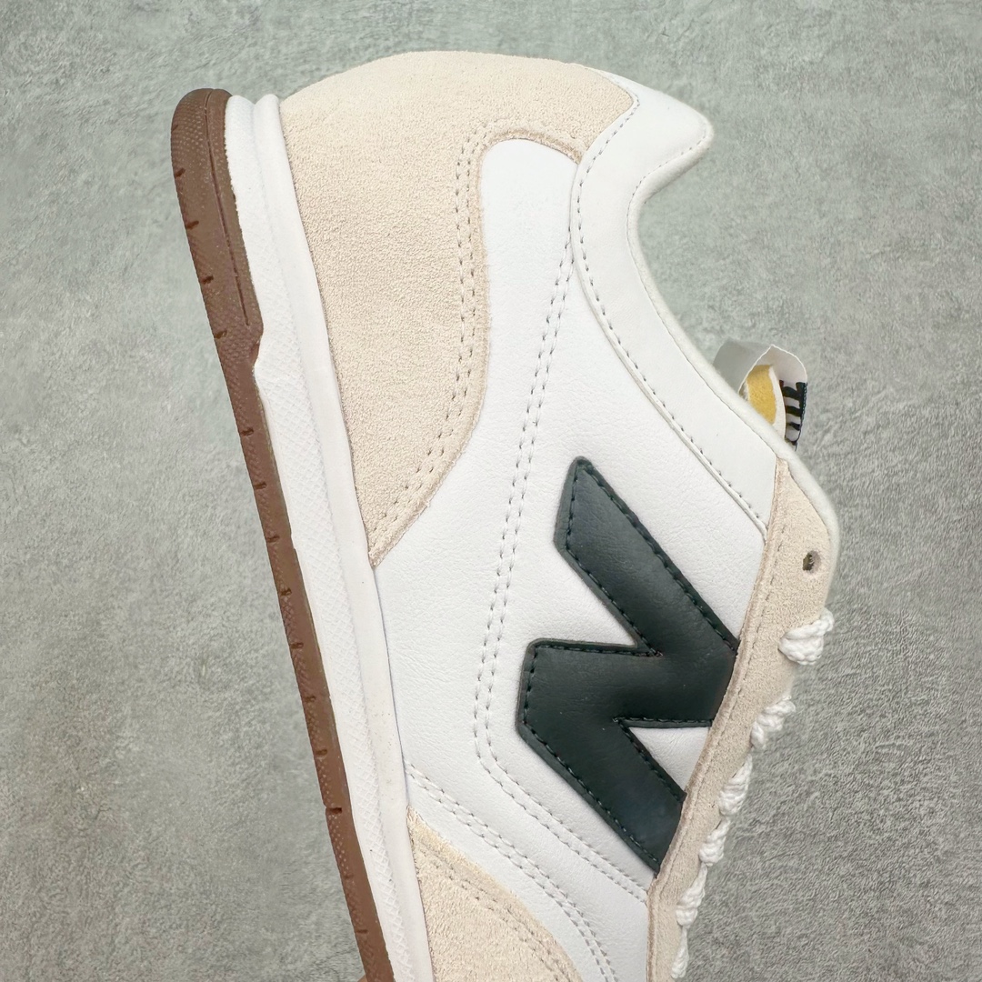 New Balance URC42 New Balance URC42