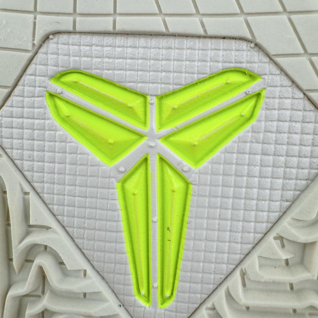 图片[21]-＃OG纯原 NK Zoom Kobe ZK5 科比五代 PJ塔克 CD4991-004 Zoom Turbo气垫➕后掌EVA缓震 实战配置直接拉满 原楦纸板开发 鞋身流线型、后跟塑形 区分土肥圆 原档数据3D打印 鞋面细节匹配原版 全身鞋材卡料色独家定制 唯一正确喷漆SWOOSH NK专利Flyknit飞线科技，给予鞋身足够抗扭矩力 真实底模最大47.5 实战利器 专供海外市场 尺码：40 40.5 41 42 42.5 43 44 44.5 45 46 47.5 （脚宽、脚胖 建议买大半码）-选品中心