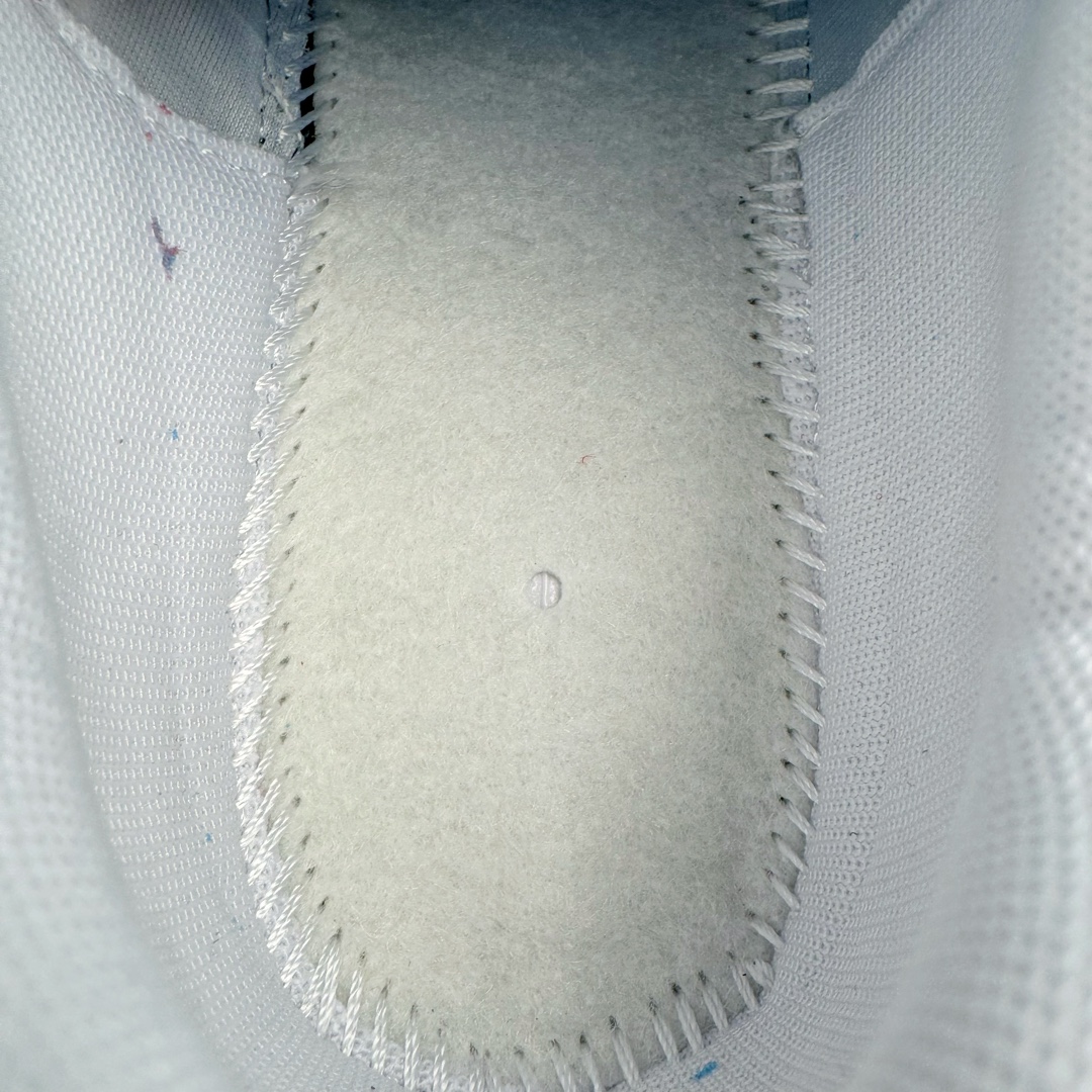 图片[10]-＃CS纯原 NK P-6000 系列低帮复古老爹风休闲运动舒适慢跑鞋 BV1021-101 购入原鞋原装纸板楦头开发 独家私模四层组合大底 市场唯一正确版本 良心定价 新配色陆续出货 进口三文治网面 融合 Pegasus 过往运动鞋设计 助力 21 世纪早期跑步运动跃升时尚新高度 采用透气网眼布、运动风格线条和耐穿覆面 兼具吸睛外观和舒适感受 中底泡绵以田径赛道为灵感 打造厚实设计 缔造出众缓震性能 尺码：36 36.5 37.5 38 38.5 39 40 40.5 41 42 42.5 43 44 44.5 45-选品中心