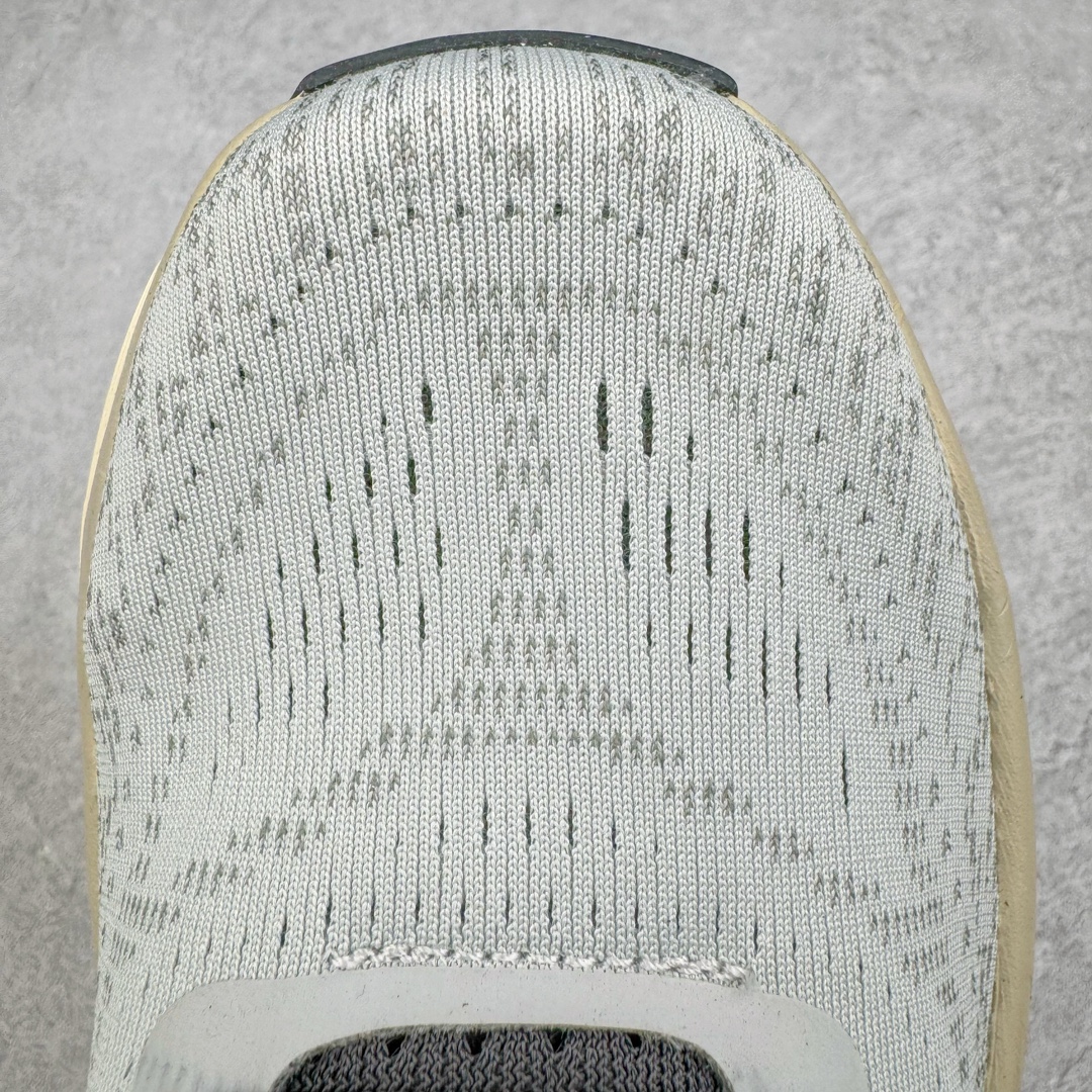 图片[11]-New Balance Fresh Foam X Trail More v5 新百伦NB莫尔V5系列低帮轻量化厚底户外越野休闲运动慢跑鞋 MTMORNGR 无论是越野训练跑还是享受自然美景 New Balance Fresh Foam X Trail More v5 都能确保双脚凉爽舒适 获得缓震支撑 这款越野跑鞋採用透气的合成/网眼鞋面 加上双层 Fresh Foam X 中底实现绝佳舒适著感 搭载鞋头防护科技与 All Terrain 系列最厚鞋底 可防止碎石跑入鞋内 让你尽情探索不受限 尺码：36 37 37.5 38 38.5 39.5 40 40.5 41.5 42 42.5 43 44 44.5 45-选品中心