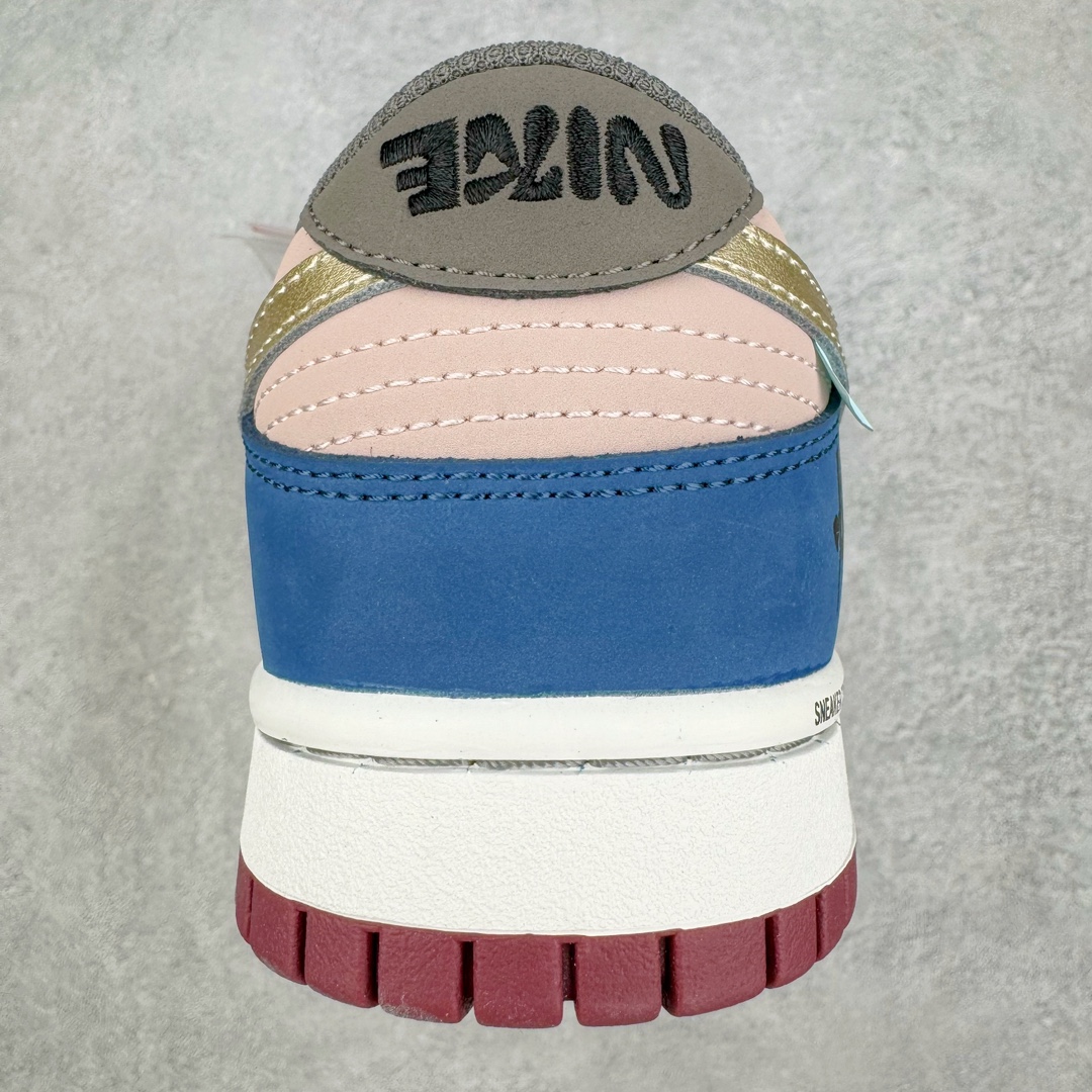 图片[8]-＃Ay纯原 NK Dunk Low NO.205 黑神话悟空 祥云龙纹 游戏主题 解构复古减震耐磨轻便低帮板鞋 男女同款 米蓝黑 FB8895-601 灵感来源以黑神话悟空为主题 蓝黑金的配色搭配 加上金色勾子解构设计 祥云和龙纹图案 简约又百搭 要说最近最为热议的网络话题 非「黑神话：悟空」莫属了 这个里程碑式的国产3A游戏大作 已经完全出圈 而「黑神话：悟空」主题的球鞋 也悄悄然的浮出水面 一直热衷于球鞋概念画创作的创意艺术家 @nobrainer.psd 将他对于「黑神话：悟空」的理解 以球鞋为载体进行了诠释 他选用了游戏中的主角造型为主题 基于NK SB DunkLow 鞋型进行创作 不仅选取了服装色调营造游戏氛围 金色的Swoosh 加上祥云、龙纹的装饰 还真颇有一番滋味 尺码：35.5 36 36.5 37.5 38 38.5 39 40 40.5 41 42 42.5 43 44 44.5 45 46 47.5-选品中心