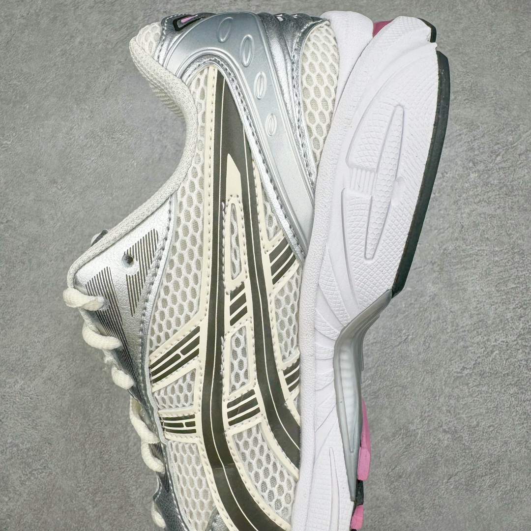 图片[7]-＃HK纯原 ASICS GEL-KAYANO 14 亚瑟士K14系列户外复古潮流百搭织物合成革缓震休闲跑步鞋 原装纸板楦头开发 独家私模五层组合大底 原厂定制缓震硅胶加持 原盒原配 官方四联吊牌 原装Ortholite轻量化鞋垫 设计师 Hidenori Yamashita 以「Flash」一词为灵感 创造出未来感金属色鞋面 改造升级内在性能 由内而外全面革新 为 GEL-KAYANO 家族传承及经典跑鞋文化的延续 创下里程碑式作品 K14跑鞋重新诠释了复古的跑步形状 并以其 2000 年代后期的美学理念重新铺装 银色与蓝色的鞋面极为高档 网面铺陈与鞋面、鞋头多处细节位增添了透气性 鞋后跟部中底上以及多密度耐磨鞋底增加了 GEL 缓震胶 提供高抗冲击性、缓冲性、可保护脚部免受地面冲击的影响 穿着舒适性十足 尺码：35.5 36 37 37.5 38 39 39.5 40.5 41.5 42 42.5 43.5 44 45-选品中心