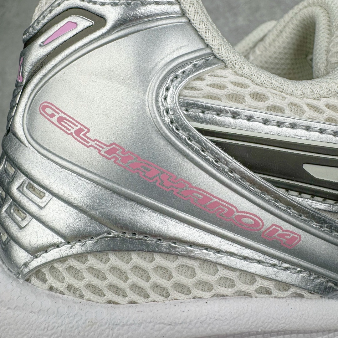 图片[12]-＃HK纯原 ASICS GEL-KAYANO 14 亚瑟士K14系列户外复古潮流百搭织物合成革缓震休闲跑步鞋 原装纸板楦头开发 独家私模五层组合大底 原厂定制缓震硅胶加持 原盒原配 官方四联吊牌 原装Ortholite轻量化鞋垫 设计师 Hidenori Yamashita 以「Flash」一词为灵感 创造出未来感金属色鞋面 改造升级内在性能 由内而外全面革新 为 GEL-KAYANO 家族传承及经典跑鞋文化的延续 创下里程碑式作品 K14跑鞋重新诠释了复古的跑步形状 并以其 2000 年代后期的美学理念重新铺装 银色与蓝色的鞋面极为高档 网面铺陈与鞋面、鞋头多处细节位增添了透气性 鞋后跟部中底上以及多密度耐磨鞋底增加了 GEL 缓震胶 提供高抗冲击性、缓冲性、可保护脚部免受地面冲击的影响 穿着舒适性十足 尺码：35.5 36 37 37.5 38 39 39.5 40.5 41.5 42 42.5 43.5 44 45-选品中心