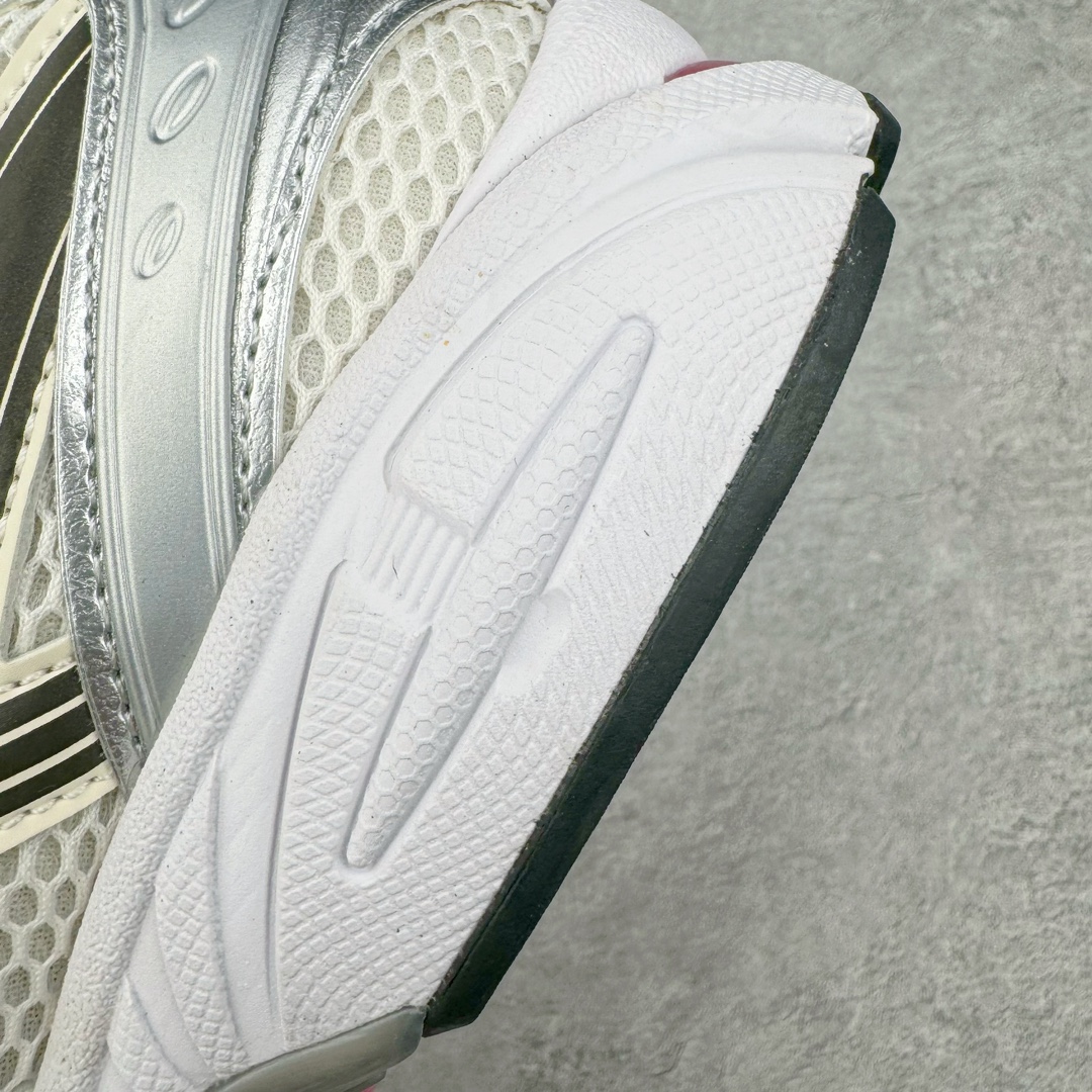 图片[15]-＃HK纯原 ASICS GEL-KAYANO 14 亚瑟士K14系列户外复古潮流百搭织物合成革缓震休闲跑步鞋 原装纸板楦头开发 独家私模五层组合大底 原厂定制缓震硅胶加持 原盒原配 官方四联吊牌 原装Ortholite轻量化鞋垫 设计师 Hidenori Yamashita 以「Flash」一词为灵感 创造出未来感金属色鞋面 改造升级内在性能 由内而外全面革新 为 GEL-KAYANO 家族传承及经典跑鞋文化的延续 创下里程碑式作品 K14跑鞋重新诠释了复古的跑步形状 并以其 2000 年代后期的美学理念重新铺装 银色与蓝色的鞋面极为高档 网面铺陈与鞋面、鞋头多处细节位增添了透气性 鞋后跟部中底上以及多密度耐磨鞋底增加了 GEL 缓震胶 提供高抗冲击性、缓冲性、可保护脚部免受地面冲击的影响 穿着舒适性十足 尺码：35.5 36 37 37.5 38 39 39.5 40.5 41.5 42 42.5 43.5 44 45-选品中心