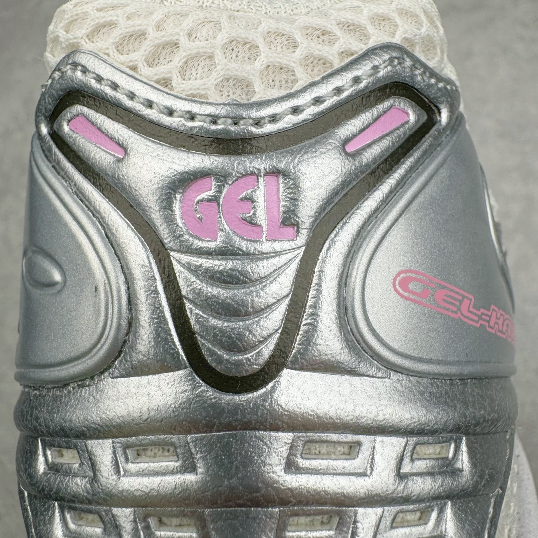 图片[13]-＃HK纯原 ASICS GEL-KAYANO 14 亚瑟士K14系列户外复古潮流百搭织物合成革缓震休闲跑步鞋 原装纸板楦头开发 独家私模五层组合大底 原厂定制缓震硅胶加持 原盒原配 官方四联吊牌 原装Ortholite轻量化鞋垫 设计师 Hidenori Yamashita 以「Flash」一词为灵感 创造出未来感金属色鞋面 改造升级内在性能 由内而外全面革新 为 GEL-KAYANO 家族传承及经典跑鞋文化的延续 创下里程碑式作品 K14跑鞋重新诠释了复古的跑步形状 并以其 2000 年代后期的美学理念重新铺装 银色与蓝色的鞋面极为高档 网面铺陈与鞋面、鞋头多处细节位增添了透气性 鞋后跟部中底上以及多密度耐磨鞋底增加了 GEL 缓震胶 提供高抗冲击性、缓冲性、可保护脚部免受地面冲击的影响 穿着舒适性十足 尺码：35.5 36 37 37.5 38 39 39.5 40.5 41.5 42 42.5 43.5 44 45-选品中心