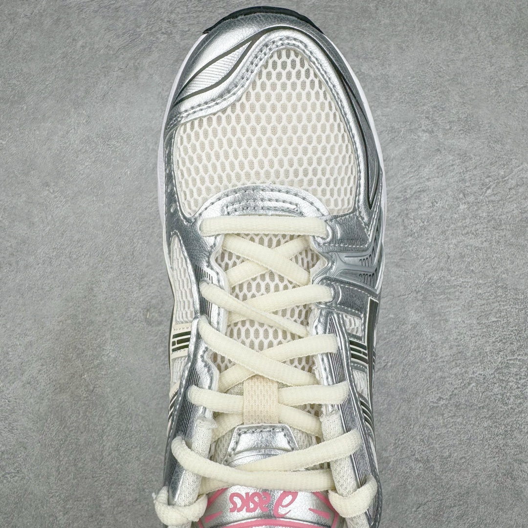 图片[4]-＃HK纯原 ASICS GEL-KAYANO 14 亚瑟士K14系列户外复古潮流百搭织物合成革缓震休闲跑步鞋 原装纸板楦头开发 独家私模五层组合大底 原厂定制缓震硅胶加持 原盒原配 官方四联吊牌 原装Ortholite轻量化鞋垫 设计师 Hidenori Yamashita 以「Flash」一词为灵感 创造出未来感金属色鞋面 改造升级内在性能 由内而外全面革新 为 GEL-KAYANO 家族传承及经典跑鞋文化的延续 创下里程碑式作品 K14跑鞋重新诠释了复古的跑步形状 并以其 2000 年代后期的美学理念重新铺装 银色与蓝色的鞋面极为高档 网面铺陈与鞋面、鞋头多处细节位增添了透气性 鞋后跟部中底上以及多密度耐磨鞋底增加了 GEL 缓震胶 提供高抗冲击性、缓冲性、可保护脚部免受地面冲击的影响 穿着舒适性十足 尺码：35.5 36 37 37.5 38 39 39.5 40.5 41.5 42 42.5 43.5 44 45-选品中心