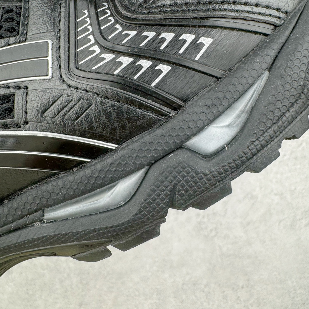 图片[19]-＃HK纯原 ASICS GEL-KAYANO 14 亚瑟士K14系列户外复古潮流百搭织物合成革缓震休闲跑步鞋 原装纸板楦头开发 独家私模五层组合大底 原厂定制缓震硅胶加持 原盒原配 官方四联吊牌 原装Ortholite轻量化鞋垫 设计师 Hidenori Yamashita 以「Flash」一词为灵感 创造出未来感金属色鞋面 改造升级内在性能 由内而外全面革新 为 GEL-KAYANO 家族传承及经典跑鞋文化的延续 创下里程碑式作品 K14跑鞋重新诠释了复古的跑步形状 并以其 2000 年代后期的美学理念重新铺装 银色与蓝色的鞋面极为高档 网面铺陈与鞋面、鞋头多处细节位增添了透气性 鞋后跟部中底上以及多密度耐磨鞋底增加了 GEL 缓震胶 提供高抗冲击性、缓冲性、可保护脚部免受地面冲击的影响 穿着舒适性十足 尺码：35.5 36 37 37.5 38 39 39.5 40.5 41.5 42 42.5 43.5 44 45-选品中心