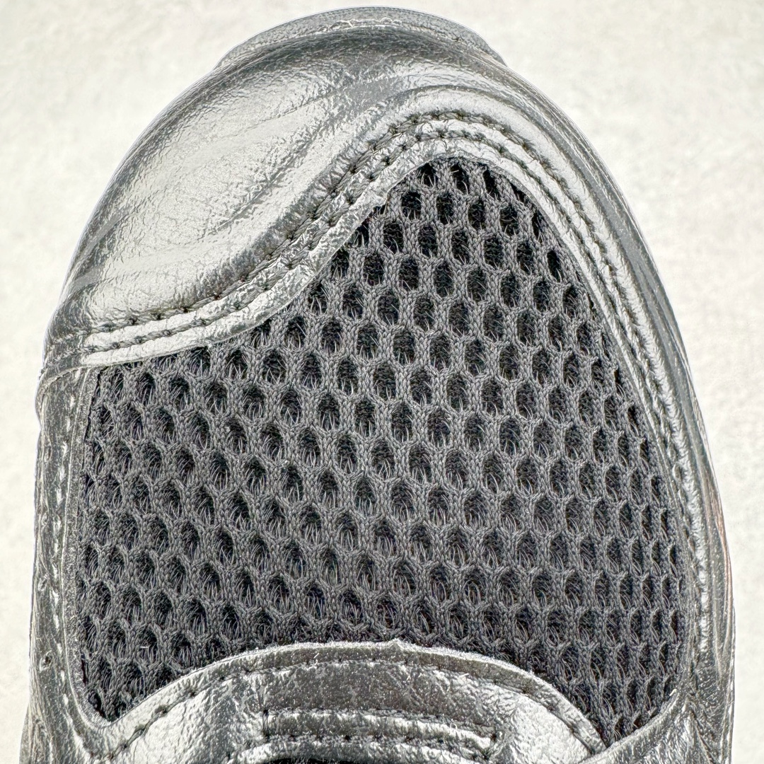 图片[13]-＃HK纯原 ASICS GEL-KAYANO 14 亚瑟士K14系列户外复古潮流百搭织物合成革缓震休闲跑步鞋 原装纸板楦头开发 独家私模五层组合大底 原厂定制缓震硅胶加持 原盒原配 官方四联吊牌 原装Ortholite轻量化鞋垫 设计师 Hidenori Yamashita 以「Flash」一词为灵感 创造出未来感金属色鞋面 改造升级内在性能 由内而外全面革新 为 GEL-KAYANO 家族传承及经典跑鞋文化的延续 创下里程碑式作品 K14跑鞋重新诠释了复古的跑步形状 并以其 2000 年代后期的美学理念重新铺装 银色与蓝色的鞋面极为高档 网面铺陈与鞋面、鞋头多处细节位增添了透气性 鞋后跟部中底上以及多密度耐磨鞋底增加了 GEL 缓震胶 提供高抗冲击性、缓冲性、可保护脚部免受地面冲击的影响 穿着舒适性十足 尺码：35.5 36 37 37.5 38 39 39.5 40.5 41.5 42 42.5 43.5 44 45-选品中心