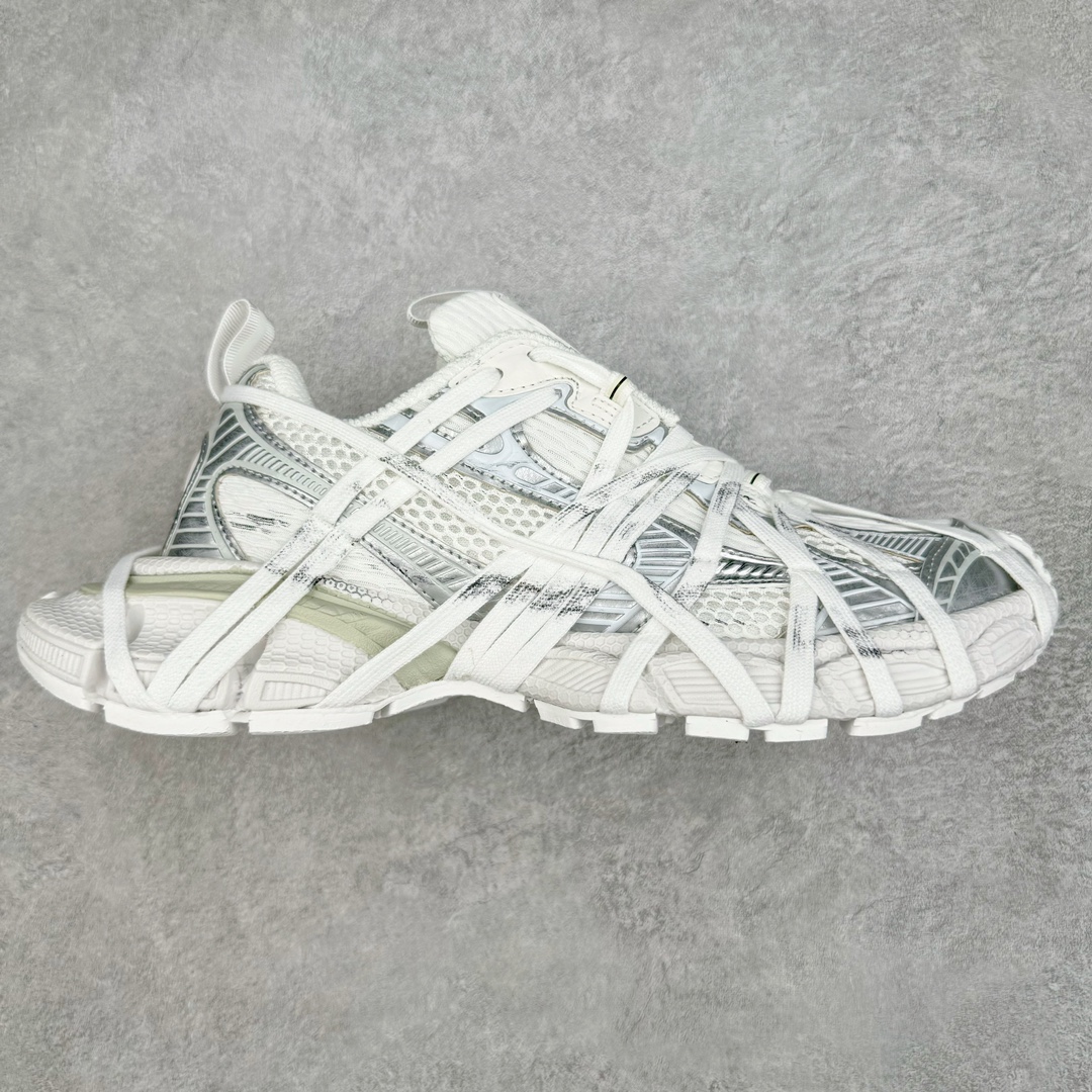 BALENCIAGA 3XL Sneakers 巴黎世家十代网布系带低帮走秀复古老爹鞋 配套套现全码福利开炸 长期补货价格一步到位 市场中端王者 欢迎对比 实力大厂成熟流水线出品 品控完美 免检产品 新配色陆续开发 全套原纸板楦头开发 完美版型 鞋头边缘和后帮徽标 鞋面和后跟凸印尺码 鞋舌 3XL 橡胶品牌标识和反光细节 鞋帮拉袢和鞋舌拉祥 配反光细节 备用鞋带在鞋履前侧 可在穿着前取下 便于不同造型搭配 注意运费超重 偏大一码 尺码：35 36 37 38 39 40 41 42 43 44 45 46-选品中心