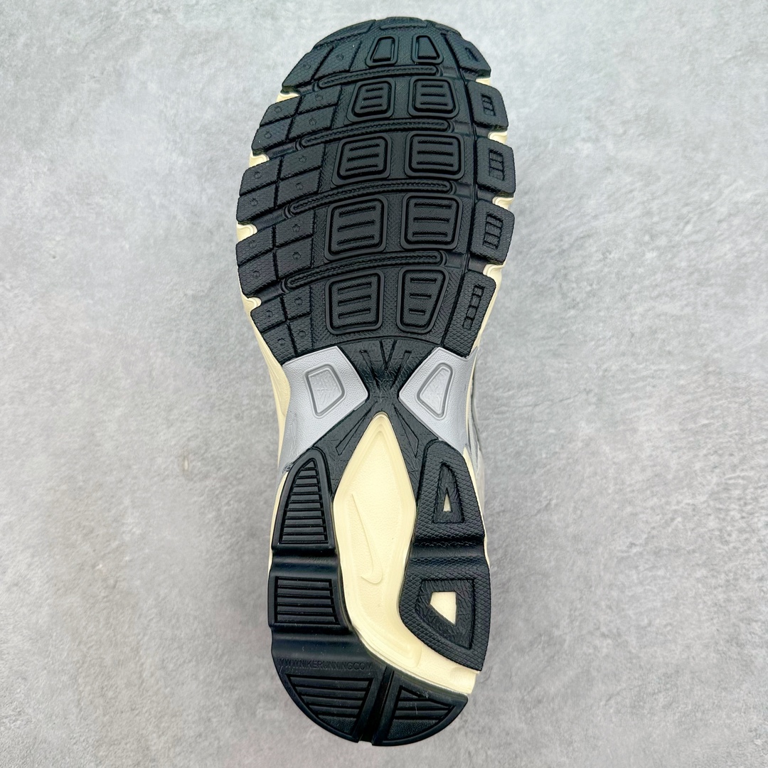 图片[9]-NK Initiator 创始者系列复古老爹鞋运动舒适复古网布合成革减震防滑耐磨低帮休闲跑步鞋 HQ1179-001 Ins爆火全新韩系古着风 回味经典 采用透气网眼鞋面和支撑覆盖层 自然运动设计的Phlyon中底用于缓冲 BRS 1000碳橡胶外底具有轻质柔韧性 牵引力和耐用性 尺码：36 36.5 37.5 38 38.5 39 40 40.5 41 42 42.5 43 44 45-选品中心