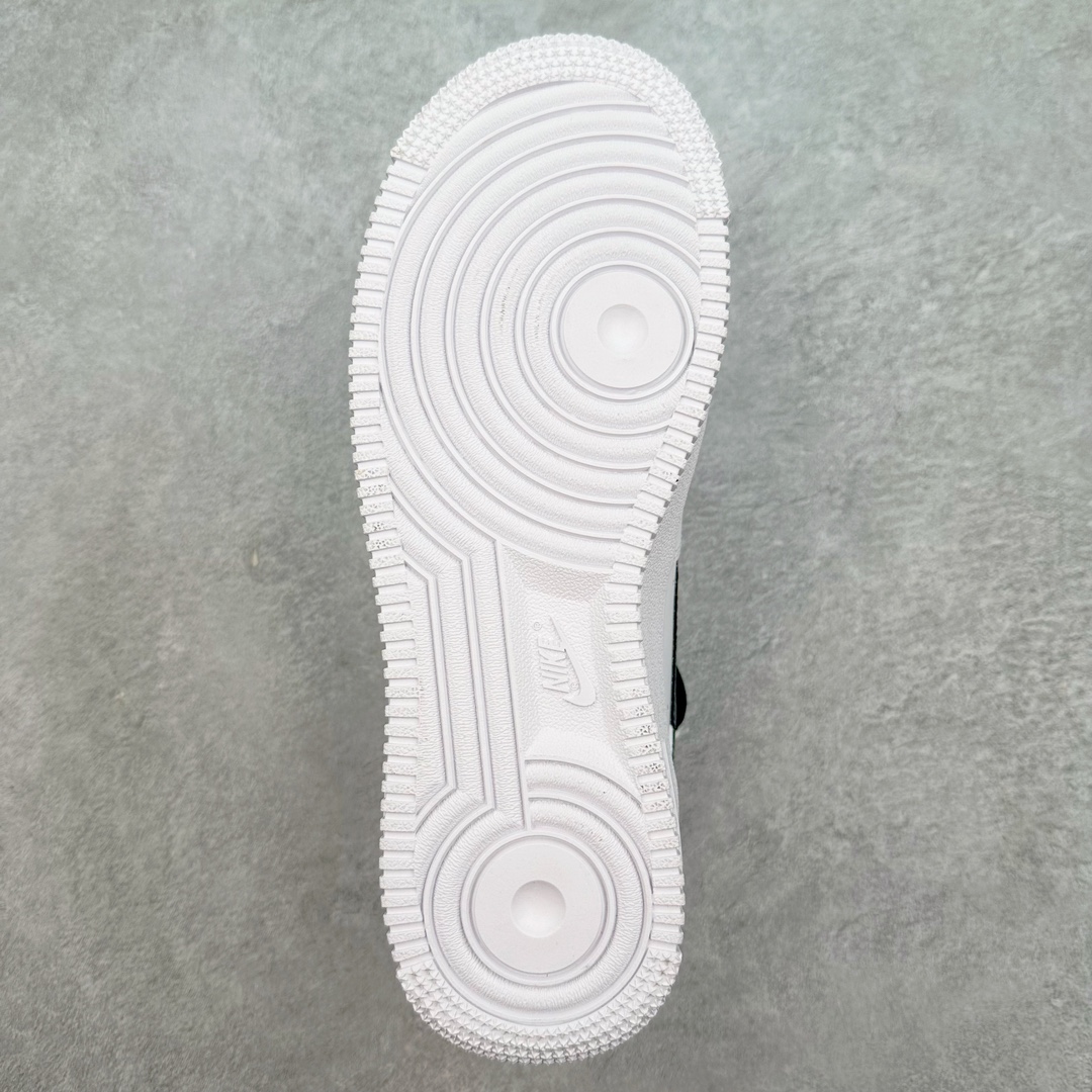 图片[9]-NK Air Force 1´07 Low 空军一号低帮百搭休闲运动板鞋 ZH0316-031 柔软、弹性十足的缓震性能和出色的中底设计 横跨复古与现代的外型结合 造就出风靡全球 三十多年的Force 1 直到今天还深受青睐 尺码：36 36.5 37.5 38 38.5 39 40 40.5 41 42 42.5 43 44 44.5 45-选品中心