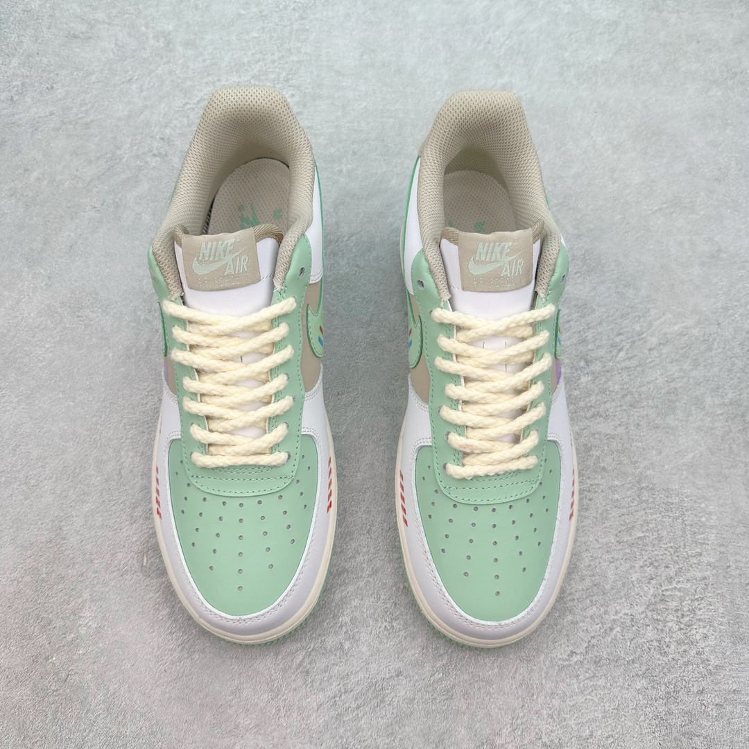 图片[2]-NK Air Force 1´07 Low 空军一号低帮百搭休闲运动板鞋 CJ0304-110 柔软、弹性十足的缓震性能和出色的中底设计 横跨复古与现代的外型结合 造就出风靡全球 三十多年的Force 1 直到今天还深受青睐 尺码：36 36.5 37.5 38 38.5 39 40 40.5 41 42 42.5 43 44 44.5 45-选品中心