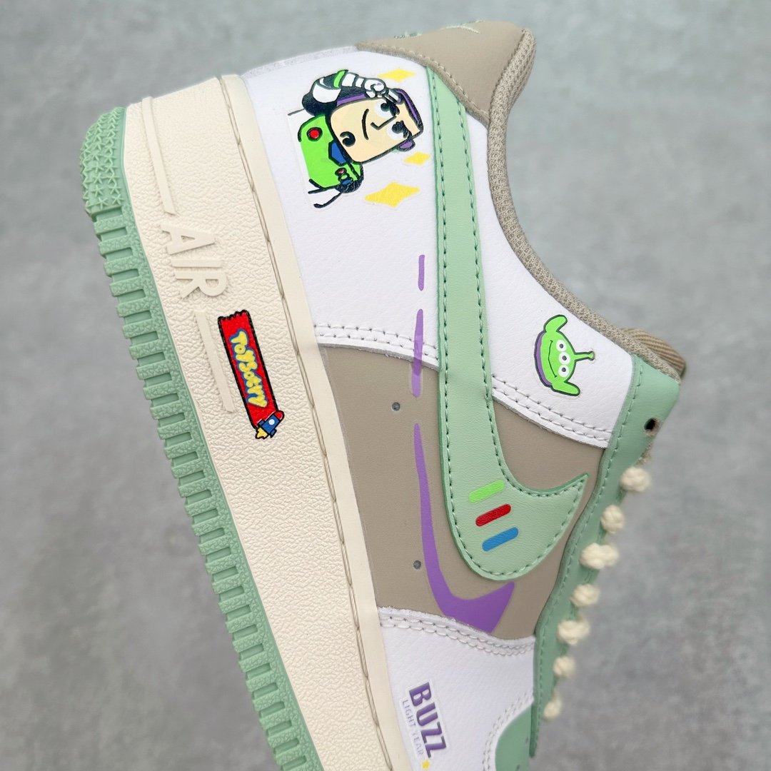 图片[6]-NK Air Force 1´07 Low 空军一号低帮百搭休闲运动板鞋 CJ0304-110 柔软、弹性十足的缓震性能和出色的中底设计 横跨复古与现代的外型结合 造就出风靡全球 三十多年的Force 1 直到今天还深受青睐 尺码：36 36.5 37.5 38 38.5 39 40 40.5 41 42 42.5 43 44 44.5 45-选品中心