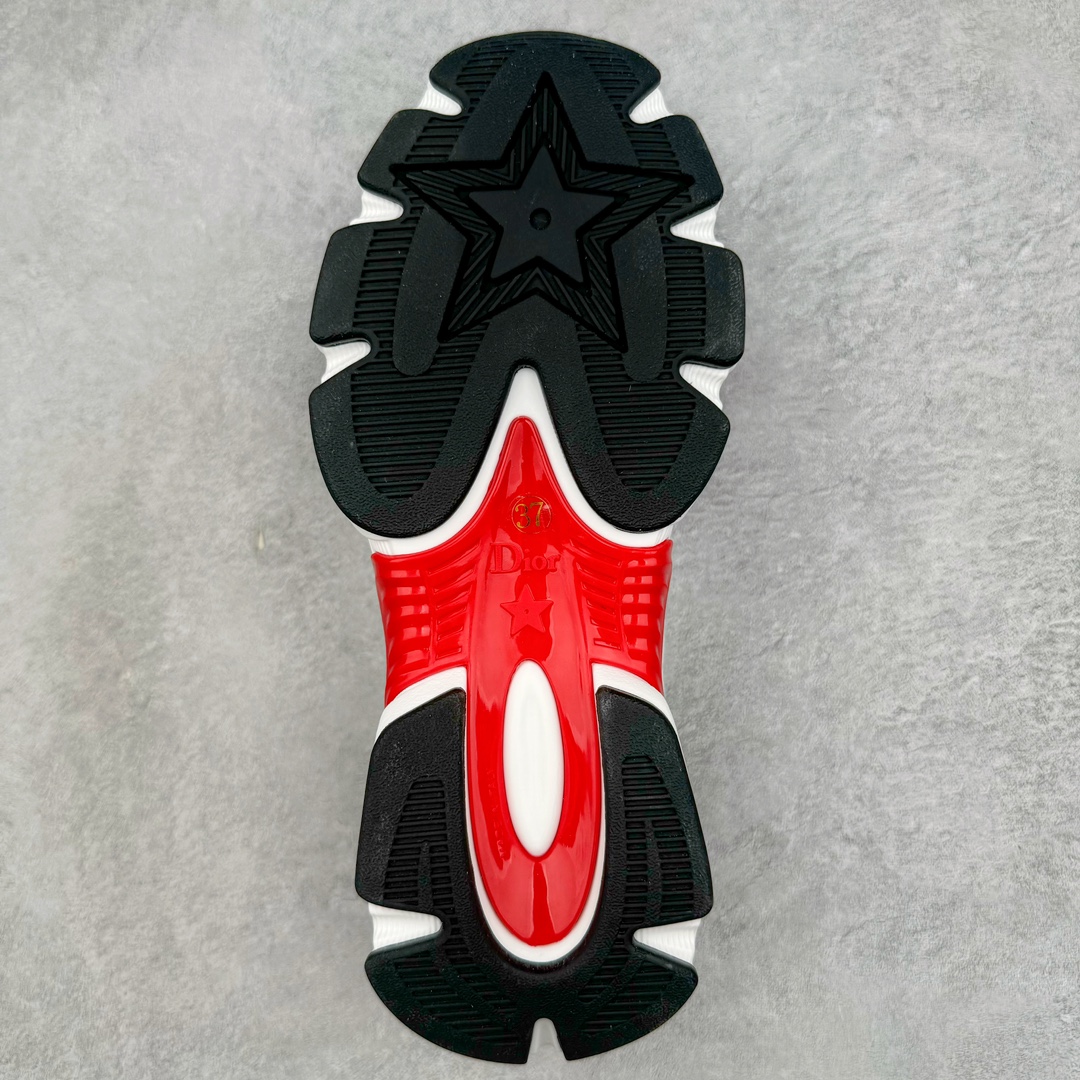 图片[9]-＃纯原 DIOR Chrono 迪奥圆头系带 运动跑鞋 生活休闲鞋 24ss本季最新单品 彰显经典设计全新休闲运动鞋 以牛皮革和网眼织物制作 轻盈透气 侧边的CD字母非常有ior辩识度 运动风设计融合流苏细节也增添了一丝优雅气质 原版网面+牛皮拼接 TPU轻便大底 全套原版包装 尺码 35 36 37 38 39 40 41 42 43 44 45-选品中心