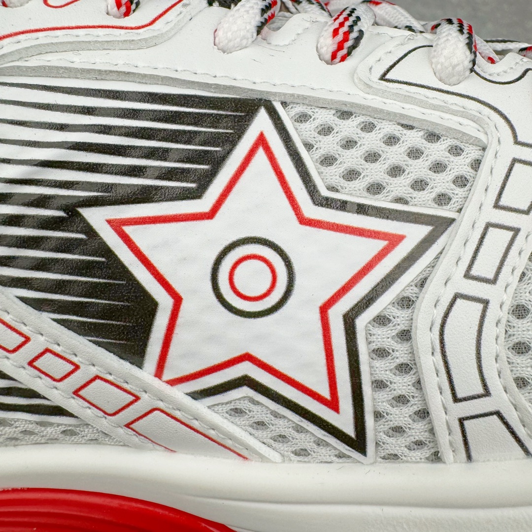 图片[14]-＃纯原 DIOR Chrono 迪奥圆头系带 运动跑鞋 生活休闲鞋 24ss本季最新单品 彰显经典设计全新休闲运动鞋 以牛皮革和网眼织物制作 轻盈透气 侧边的CD字母非常有ior辩识度 运动风设计融合流苏细节也增添了一丝优雅气质 原版网面+牛皮拼接 TPU轻便大底 全套原版包装 尺码 35 36 37 38 39 40 41 42 43 44 45-选品中心