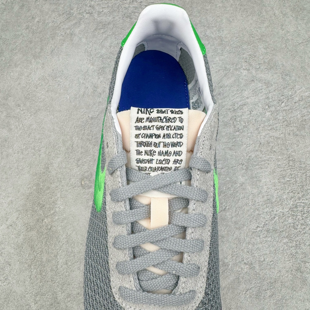 图片[5]-＃KZ纯原 Stussy x NK Roshe Run LD-1000 舒适百搭防滑耐磨低帮休闲跑步鞋男女同款 斯图西联名灰绿色 FQ5369-002 以其中白蓝色款式为例 设计师将白色作为底色 使用蓝色点缀两侧 NK Swoosh 提升视觉层次感的同时还进一步丰富色彩体系 材质方面更是尽显复古气质 全鞋采用大面积网眼面料设计 再在鞋头位置搭配上一大块绒面革 塑造出出色质感以及良好的透气性能 细节上 最醒目的便是两侧精致的Swoosh 点明品牌身份 此外鞋舌上出现的 Stussy 手绘涂鸦字体同样格外亮眼 不仅如此 鞋款后跟上还有 Stussy 字样 Logo 再次点题 彰显出该鞋款特有的联名属性 尺码：36 36.5 37.5 38 38.5 39 40 40.5 41 42 42.5 43 44 44.5 45 46-选品中心