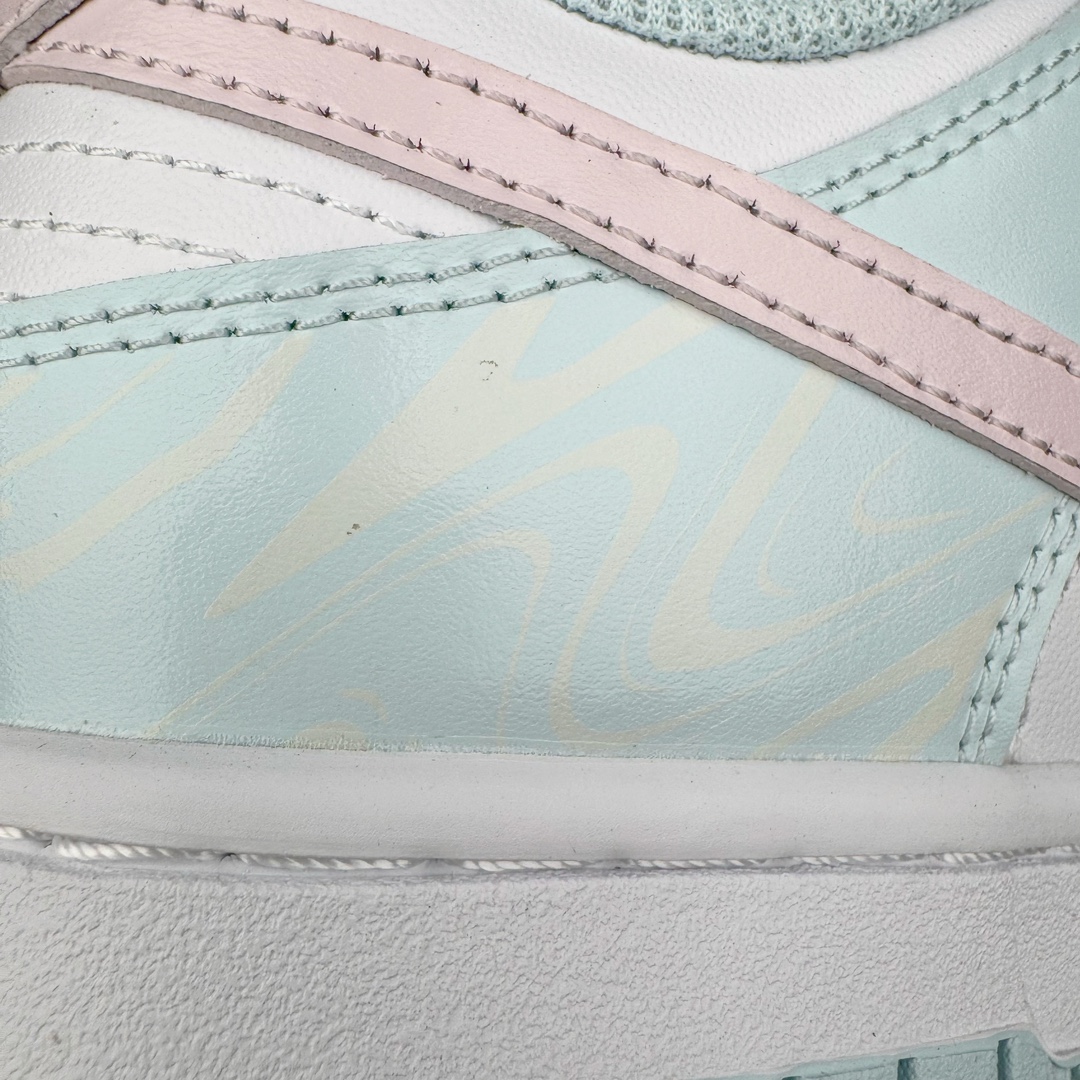 图片[17]-＃YC纯原 NK Dunk Low 冰川之语 FB9109-105 定制系列天花板 无原鞋不开发 全系列得物原鞋一比一校对开发 配色持续更新中 终端对接 优势输出 全套原厂楦头原纸板数据档案倾力打造 原汁原味莞产 极致还原 圈内最强针车工艺 高端零售指定版 广东原厂配套原盒原标 鞋盒分三个尺码段 原厂冲刀 超高清洁度 全鞋零毛边皮料切割 采用原厂百宏鞋带以及原厂百宏织唛舌标 内标可供原厂几率过验 进口原装条纹中底布 四线拉帮白色点胶 原厂拉帮手法遵循公司 原厂电绣 极致还原 尺码：35.5 36 36.5 37.5 38 38.5 39 40-选品中心