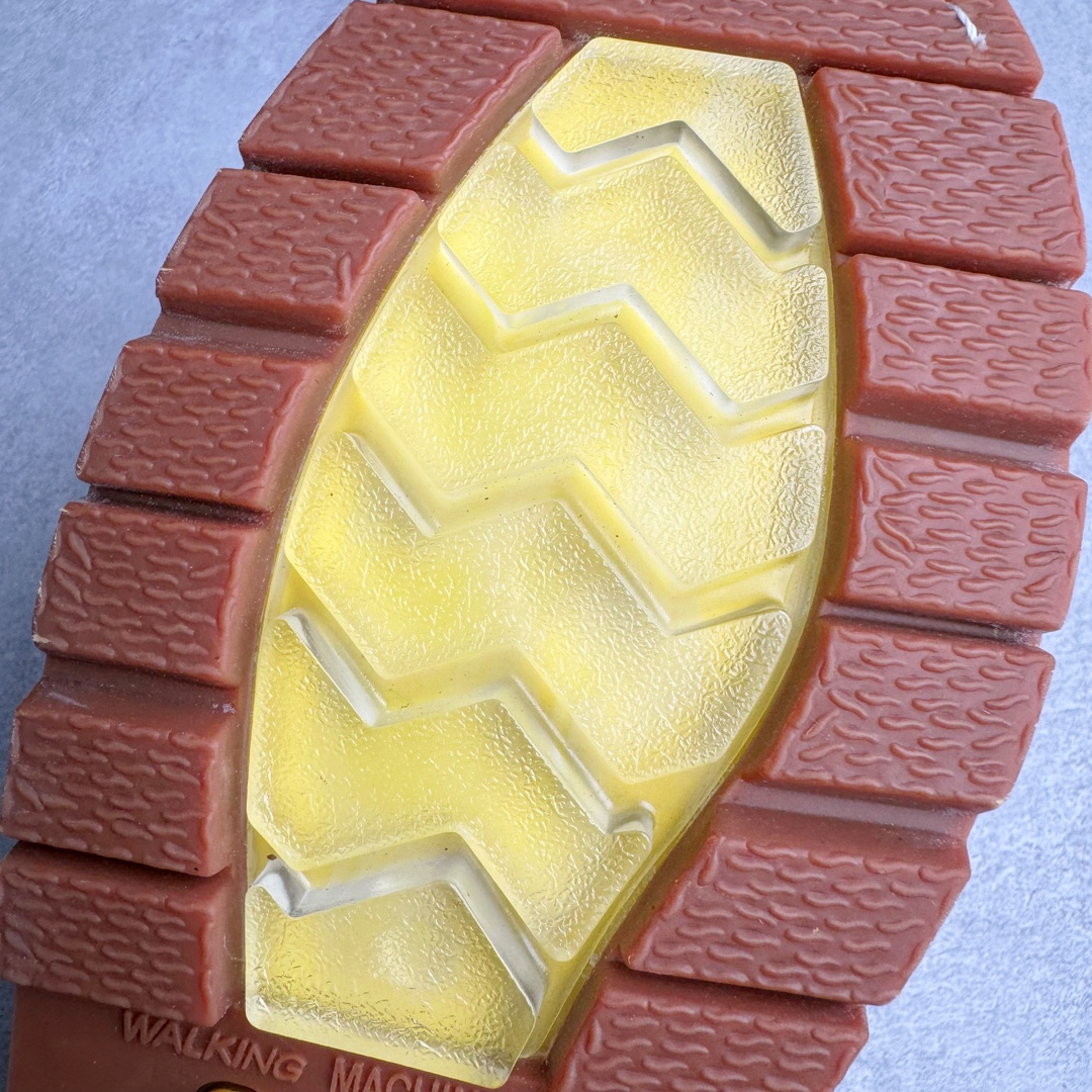 图片[16]-＃特价福利 CAT卡特 硬汉推土机品牌经典百搭户外休闲大黄靴系列 广东大厂品质 24ss秋冬新款 常年主打 时尚潮流搭配 面料釆用意大利进口磨砂牛皮 全鞋真牛皮材料 大底到五金都是代工厂原材料制作 好货不杀猪 首单质量严格把控 全套官网统一包装 今年冬季防寒户外专用 日常随意搭配 型男必备 尺码：38 39 40 41 42 43 44 (偏大一码)-选品中心