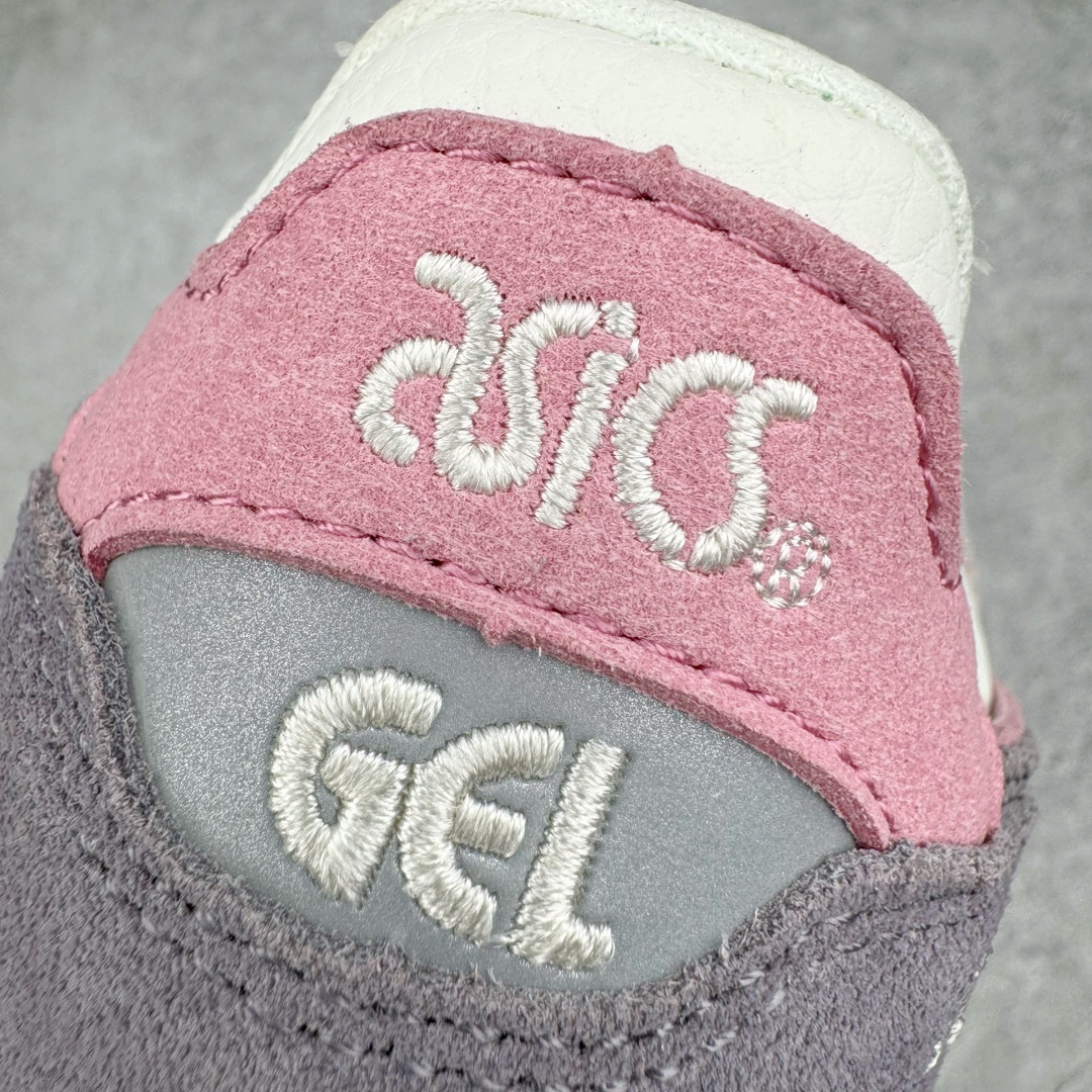 图片[12]-END x Asics Gel-Lyte III OG\\\”Pearl\\\”亚瑟士3代系列低帮经典复古休闲运动跑步鞋“联名深灰浅灰粉”1191A356-500 亚瑟士知名鞋款GEL-LYTE III似乎有着过不完的30 岁生日。除了元祖配色复刻外，也推出了许多特殊配色，这次品牌与英国名店END联名，推出了END. x ASICS GEL-LYTE III \’Pearl \’，继续庆祝GEL-Lyte III 的30周年。本次联名双方以“珍珠”为主题，以米白色以及不同深浅的紫色搭配，材质上融合了皮革以及麂皮，呈现出多元的层次感。较特别的是，END. x ASICS GEL-LYTE III‘Pearl’带些花色，并且使用了圆形的鞋带，与过去GEL-Lyte III多数搭配宽扁鞋带有所区别。尺码：36 37 37.5 38 39 39.5 40 40.5 41.5 42 42.5 43.5 44 45-选品中心