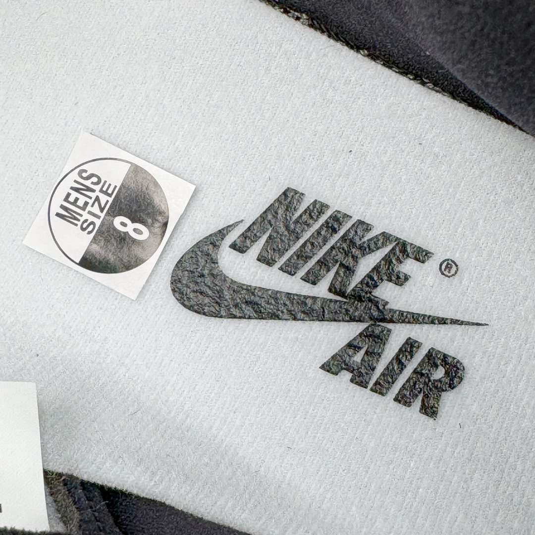 图片[14]-＃PK纯原 Air Jordan AJ1 Retro High 新黑脚趾2024 DZ5485-106 圈内最强系列 高端零售特供批次 产品品控稳定性领先行业 各方面均可对飙L版 良心定价不杀猪 SZ原厂全套原楦原纸板冲刀磨具开发 原厂皮料加持 原厂港宝加持定型后跟R度完美 同源原厂电绣 飞翼针数密度立体效果一致 百分百一致原鞋 原厂拉帮工艺 针距密度一致 后跟弧度收口自然不对折 极致一眼正品既视感 进口玻璃冲刀皮料裁剪零毛边 全鞋电脑针车工艺 品控清洁度最高QC检验标准 免检产品 原厂订购鞋盒、鞋标、防尘纸、鞋撑、鞋带 追求极致的原厂味道 尺码：40 40.5 41 42 42.5 43 44 44.5 45 46 47.5-选品中心