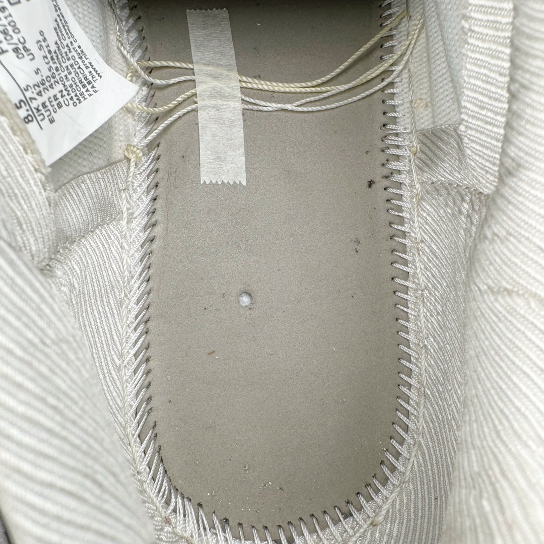 图片[11]-＃H12纯原 Trophy Room x Air Jordan AJ1 Low 低帮 乔丹之子联名白黑红 FN0432-100 市场OG低帮天花板 全套原纸板楦头开发 原厂特供皮料加持 确保原汁原味 完美呈现一代版型 一比一鞋头弧度高度鞋身弧度 数据细节工艺流程均保持原鞋一致 后跟弧度收口自然对折 极致一眼正品既视感 原厂皮料 进口玻璃冲刀皮料裁剪零毛边 承诺百分百一致原鞋 全鞋电脑针车工艺 鞋面清洁度最高QC检验标准 控制溢胶 飞翼3D高频深度立体 鞋盒、防尘纸 均采购来自原厂 尺码：40 40.5 41 42 42.5 43 44 44.5 45 46 47.5 48.5-选品中心