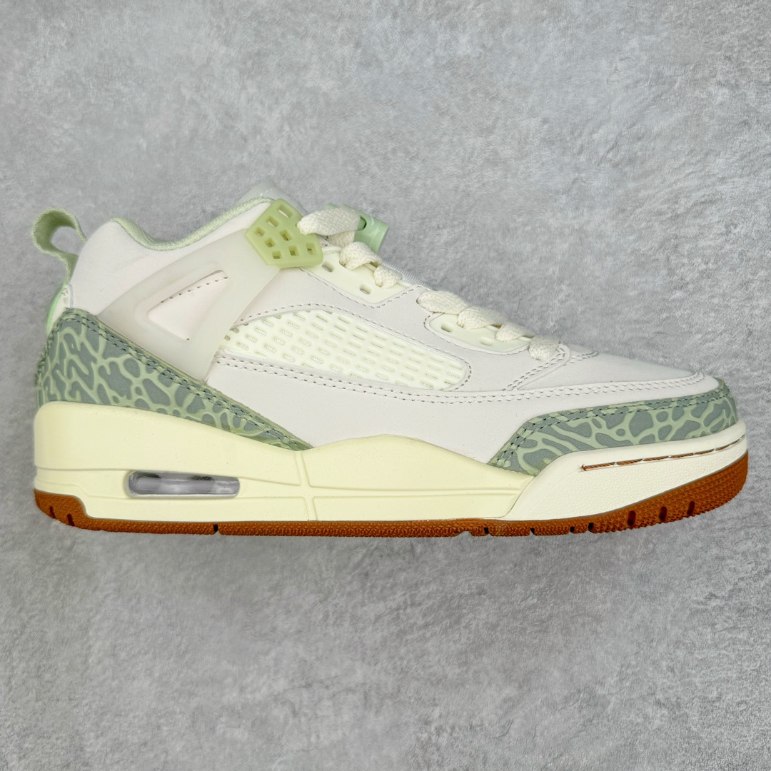 图片[5]-Jordan Spizike Low AJ复古低帮篮球鞋 这款鞋子著名导演斯派克李的Jordan Spizike专属 预计于明年夏季推出全新低帮版本 将包括三款配色 经典爆裂纹非常复古 两款配色分别以大学红和黑曜石蓝进行区分 鞋身设计中依旧带有大象爆裂纹、鞋侧束带、塑胶网布等经典元素 之后 在鞋舌、内衬以及鞋底等位置缀以大学红和黑曜石蓝搭配 带来全新造型 尺码：36 36.5 37.5 38 38.5 39 40 40.5 41 42 42.5 43 44 44.5 45 46 47.5-选品中心