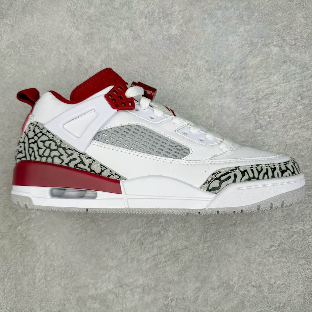 Jordan Spizike Low AJ复古低帮篮球鞋 这款鞋子著名导演斯派克李的Jordan Spizike专属 预计于明年夏季推出全新低帮版本 将包括三款配色 经典爆裂纹非常复古 两款配色分别以大学红和黑曜石蓝进行区分 鞋身设计中依旧带有大象爆裂纹、鞋侧束带、塑胶网布等经典元素 之后 在鞋舌、内衬以及鞋底等位置缀以大学红和黑曜石蓝搭配 带来全新造型 尺码：36 36.5 37.5 38 38.5 39 40 40.5 41 42 42.5 43 44 44.5 45 46 47.5-选品中心